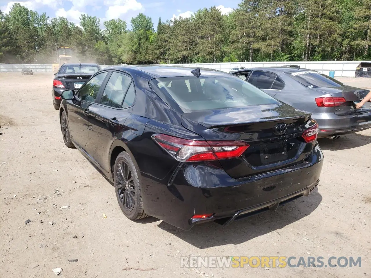 3 fotografías del automóvil dañado 4T1G11BK7MU041543 TOYOTA CAMRY 2021