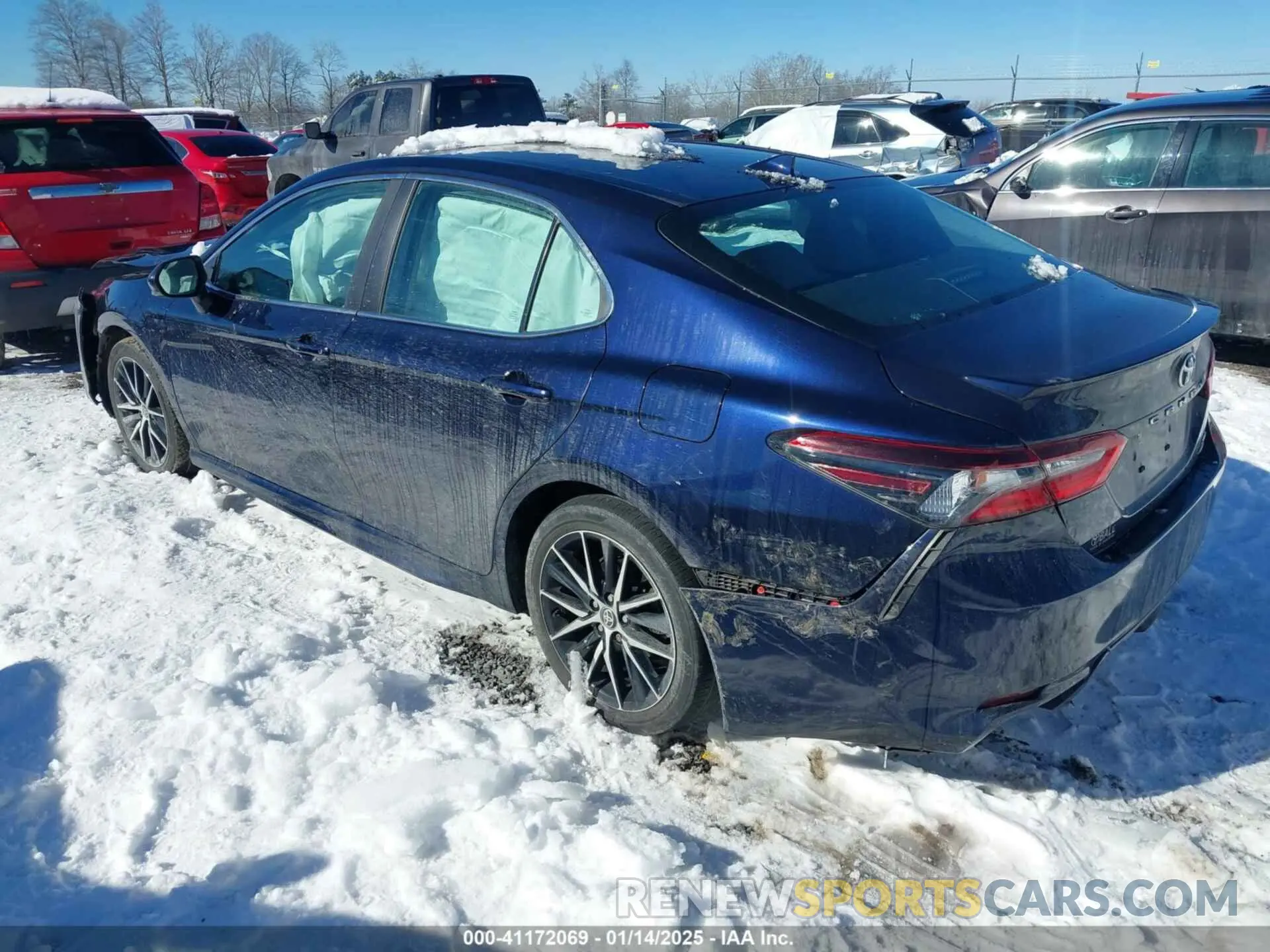 3 fotografías del automóvil dañado 4T1G11BK8MU020037 TOYOTA CAMRY 2021