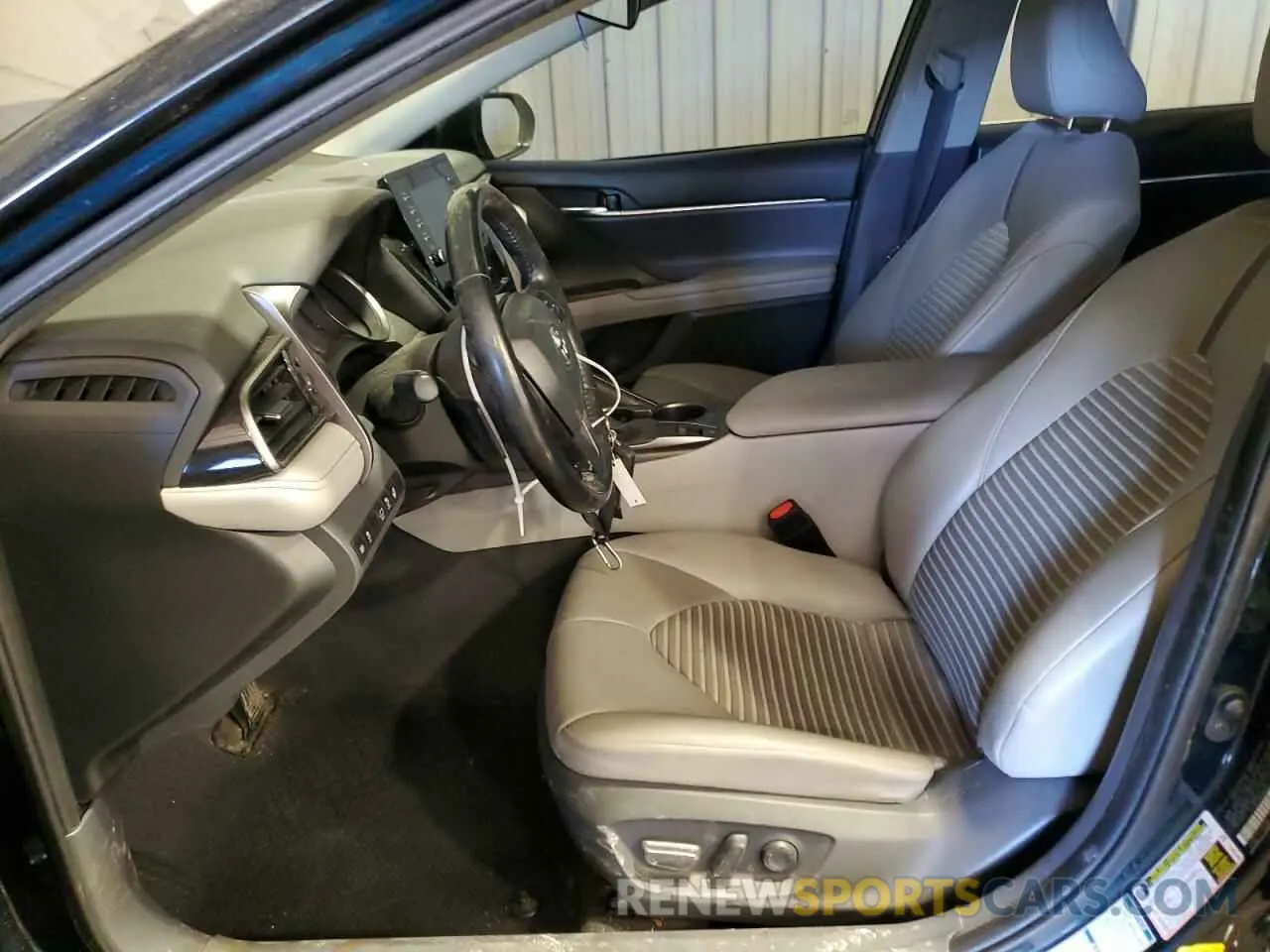 7 fotografías del automóvil dañado 4T1G11BK8MU032706 TOYOTA CAMRY 2021