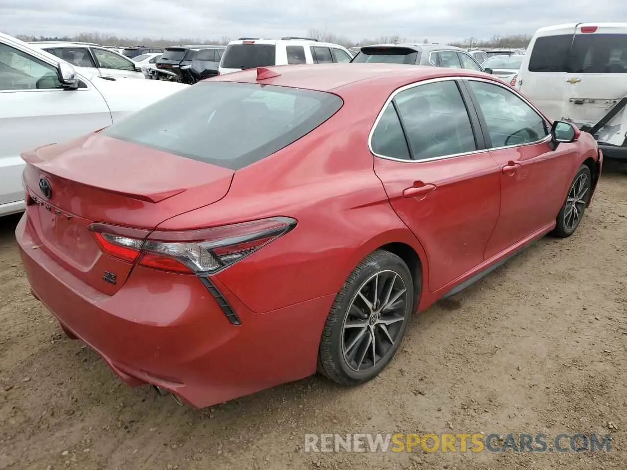 3 fotografías del automóvil dañado 4T1G11BK9MU040099 TOYOTA CAMRY 2021