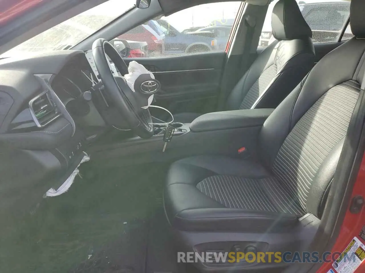 7 fotografías del automóvil dañado 4T1G11BK9MU040099 TOYOTA CAMRY 2021