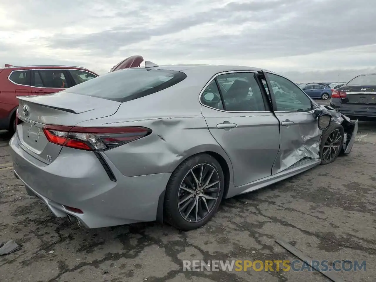 3 fotografías del automóvil dañado 4T1G11BKXMU034487 TOYOTA CAMRY 2021