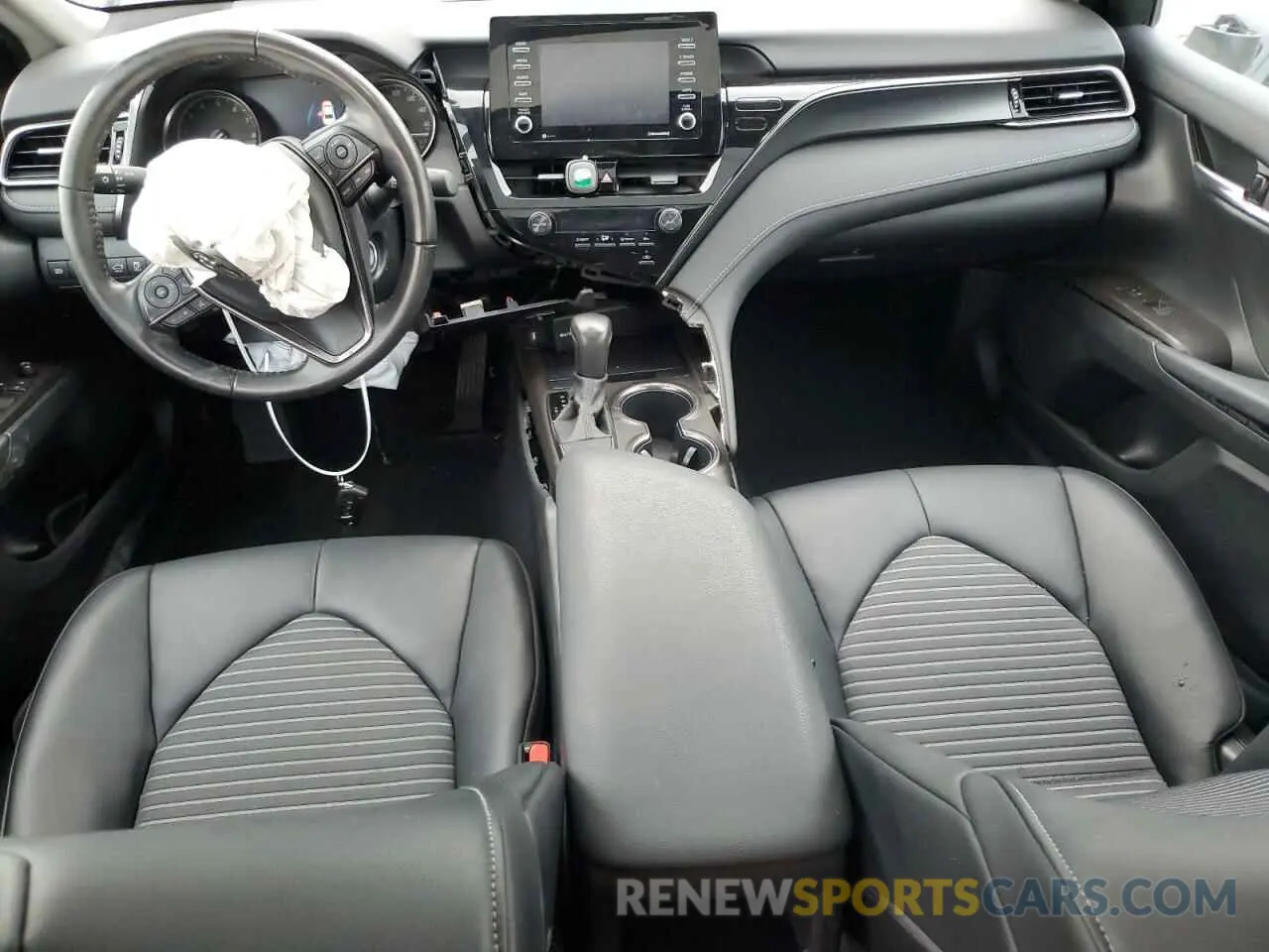 8 fotografías del automóvil dañado 4T1G11BKXMU034487 TOYOTA CAMRY 2021