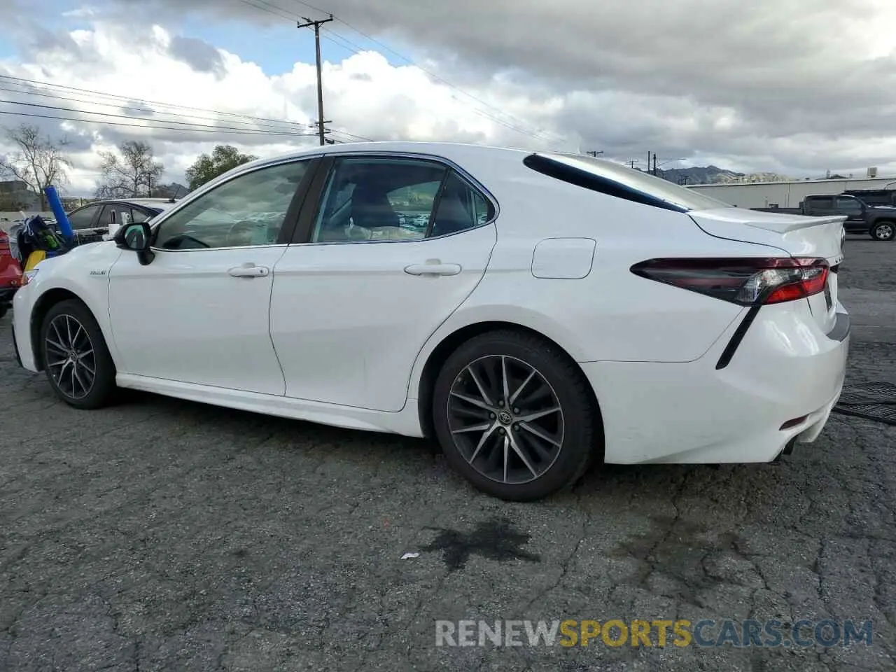 2 fotografías del automóvil dañado 4T1G31AK1MU564424 TOYOTA CAMRY 2021