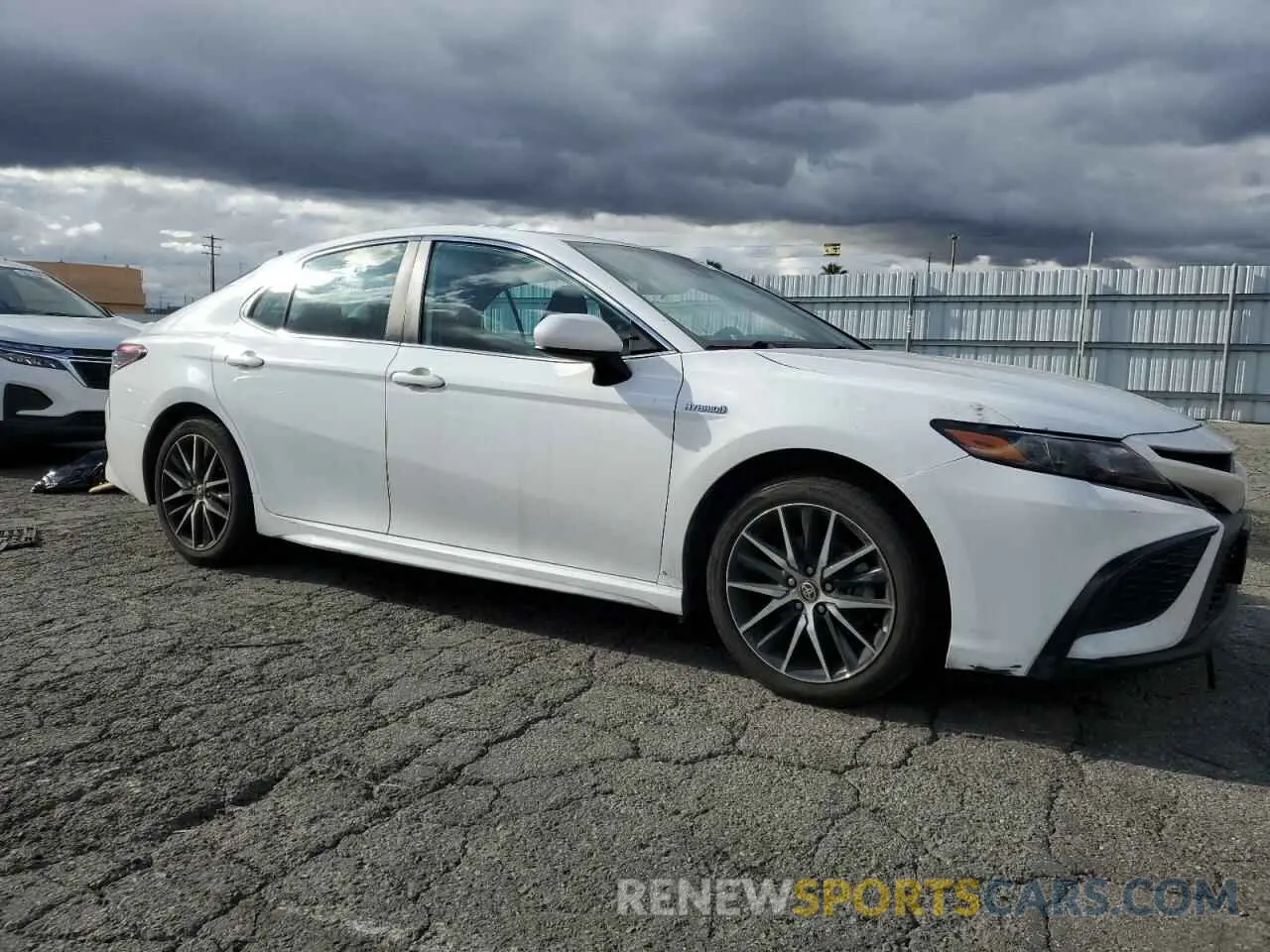 4 fotografías del automóvil dañado 4T1G31AK1MU564424 TOYOTA CAMRY 2021