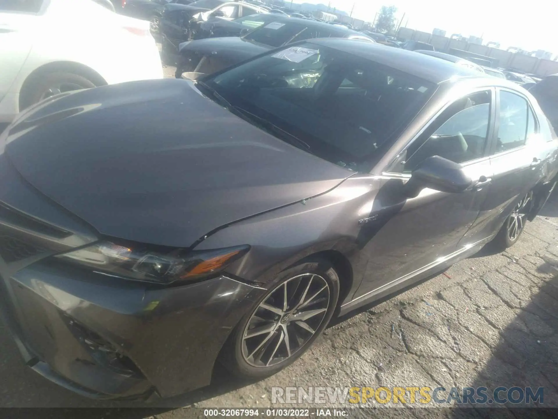 2 fotografías del automóvil dañado 4T1G31AK4MU027949 TOYOTA CAMRY 2021