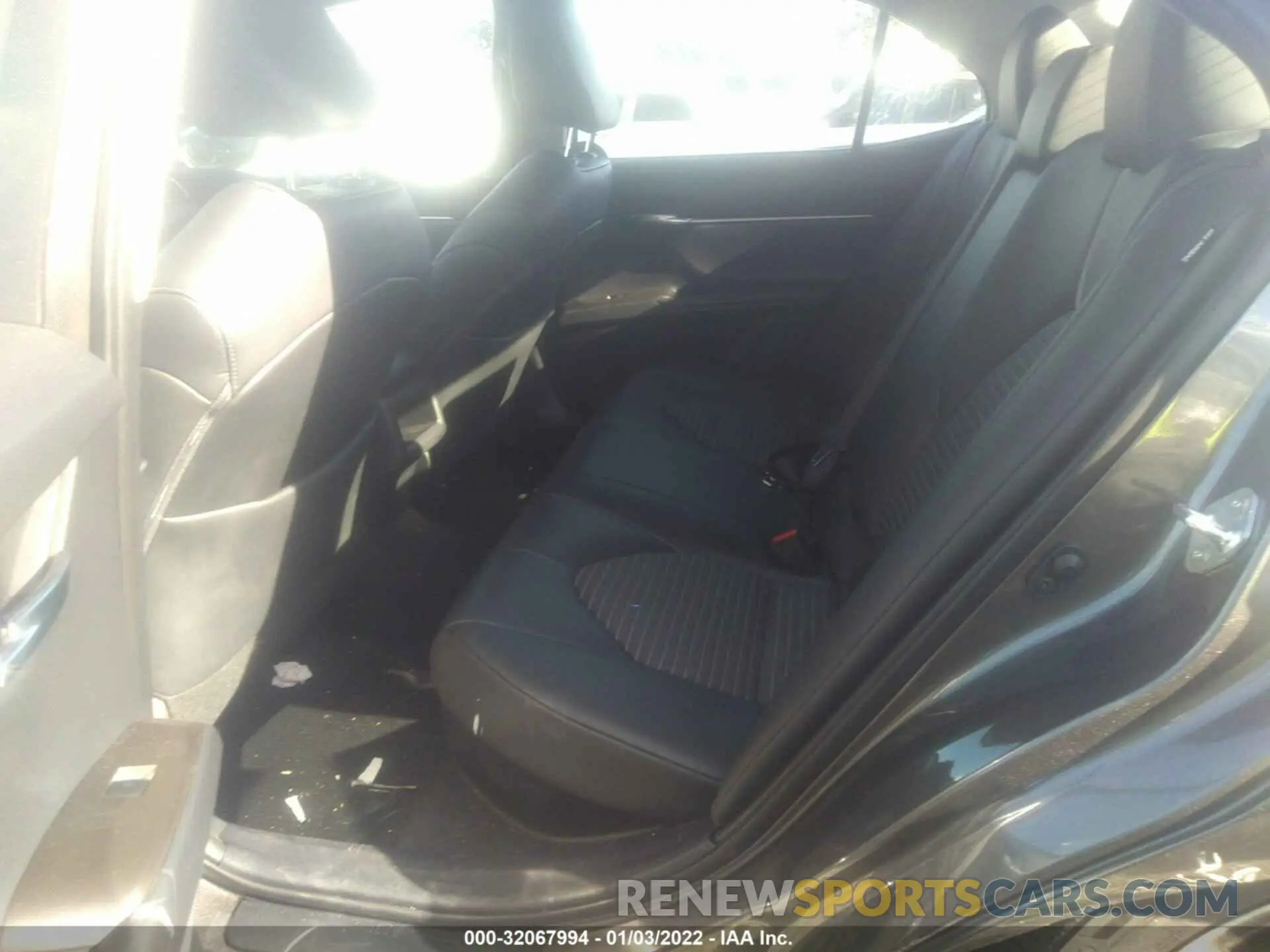 8 fotografías del automóvil dañado 4T1G31AK4MU027949 TOYOTA CAMRY 2021