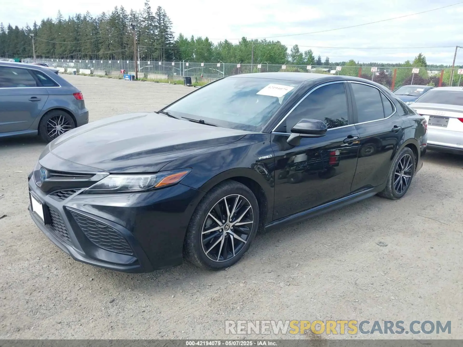2 fotografías del automóvil dañado 4T1G31AK4MU560903 TOYOTA CAMRY 2021