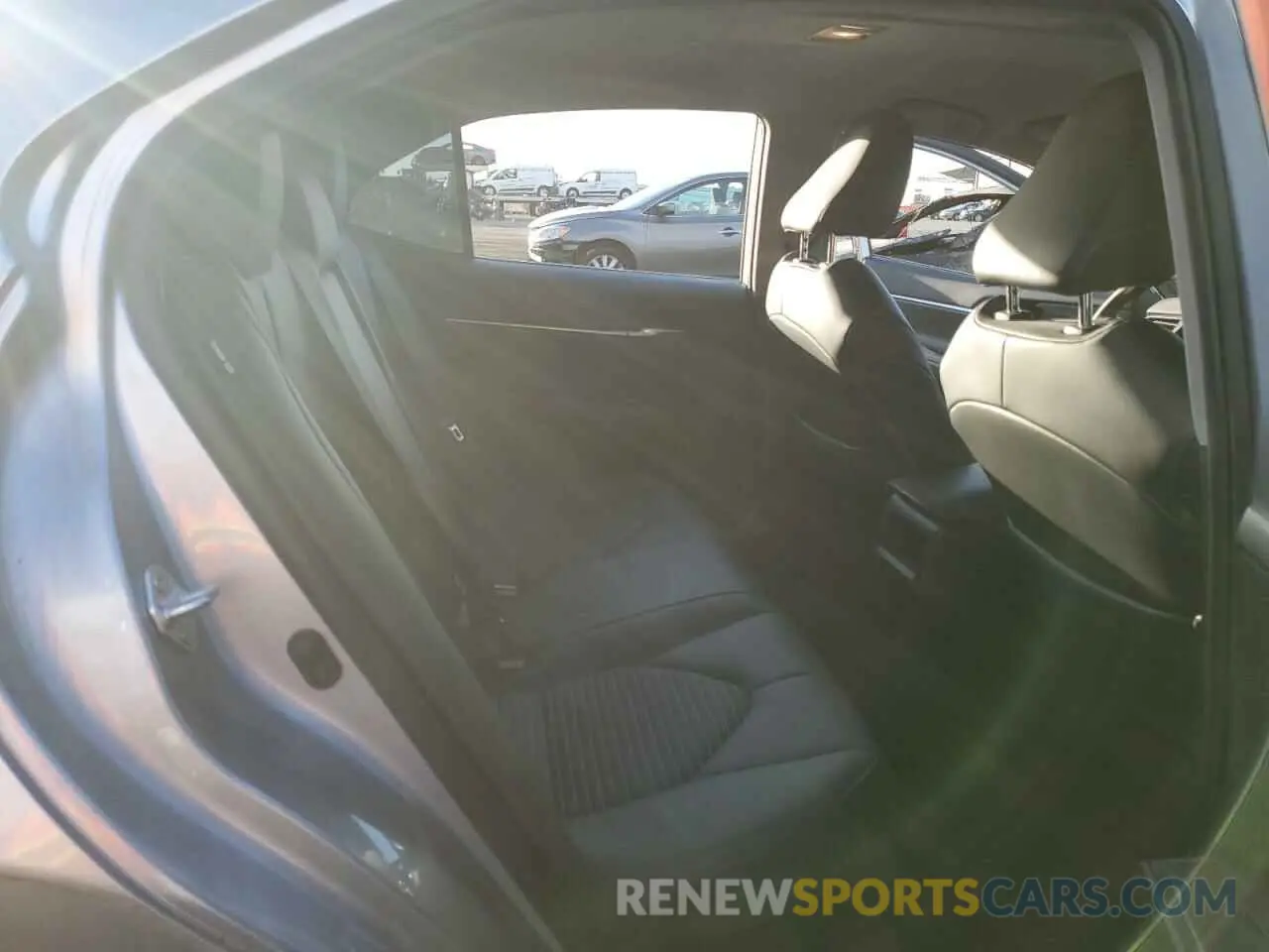 10 fotografías del automóvil dañado 4T1G31AK6MU557744 TOYOTA CAMRY 2021