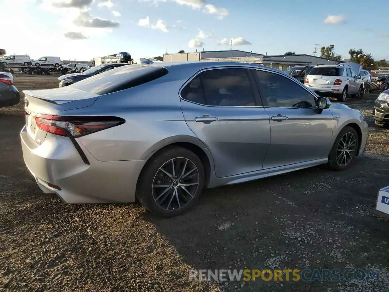 3 fotografías del automóvil dañado 4T1G31AK6MU557744 TOYOTA CAMRY 2021