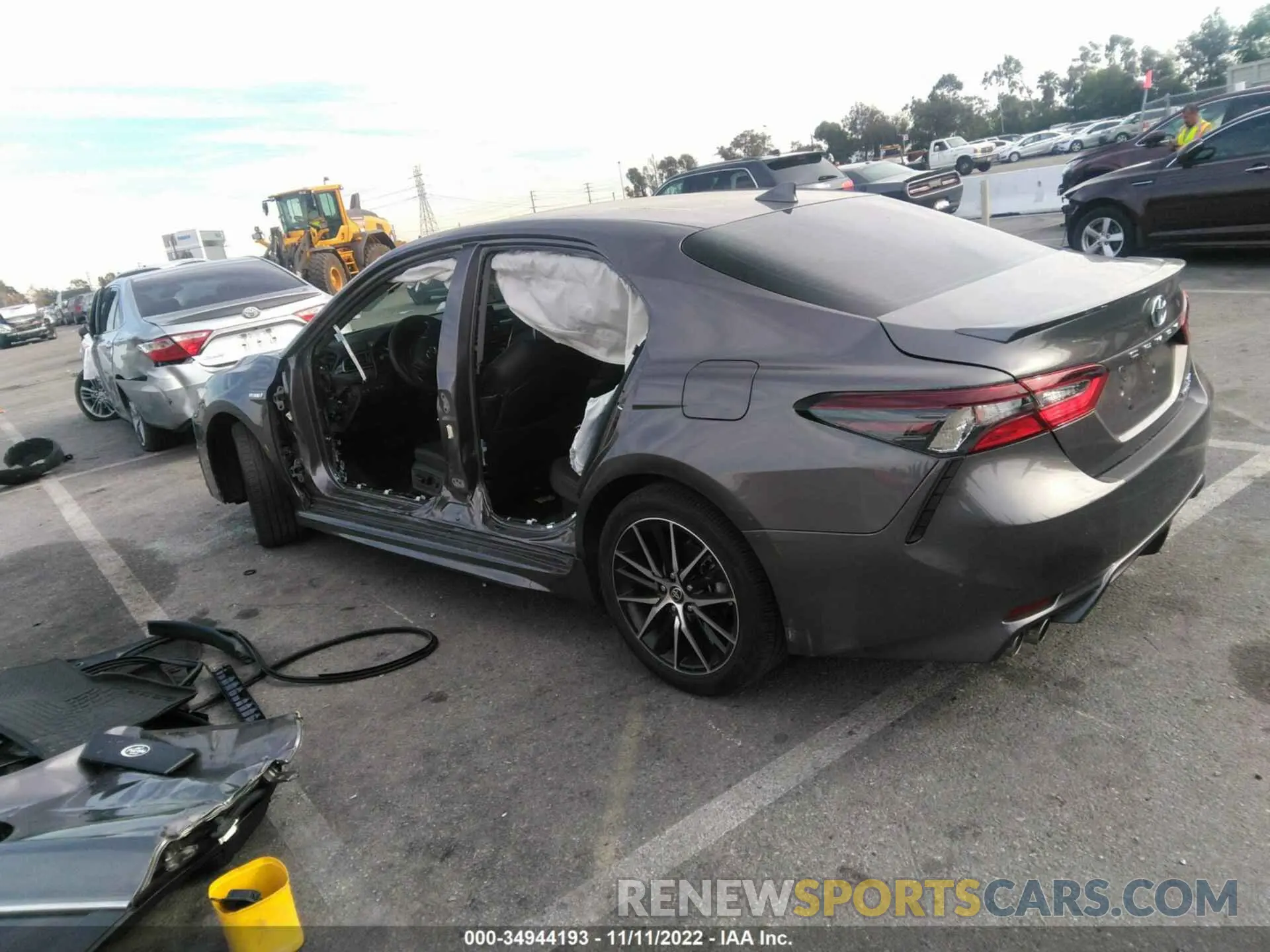 3 fotografías del automóvil dañado 4T1G31AK8MU559012 TOYOTA CAMRY 2021