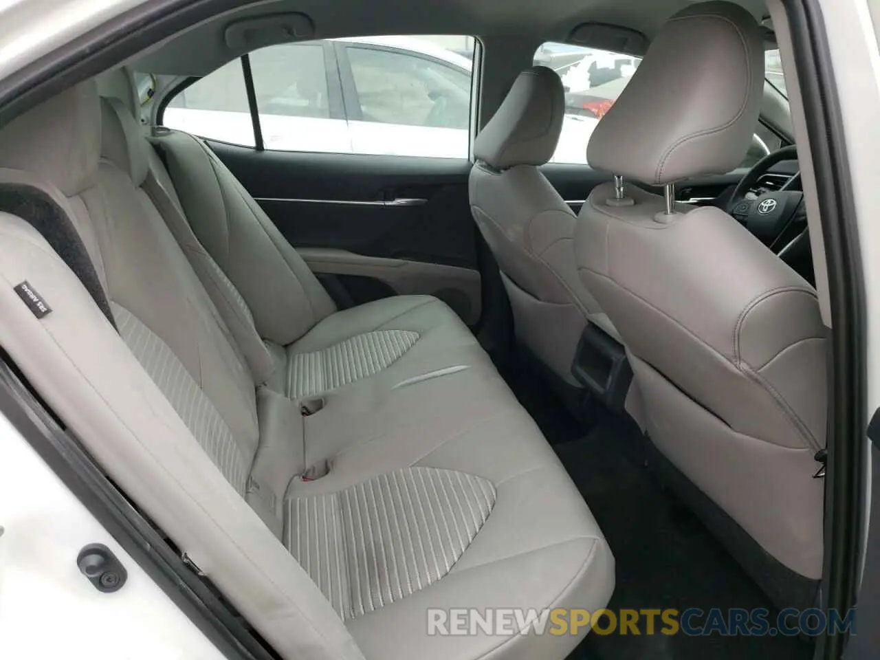 6 fotografías del automóvil dañado 4T1G31AK8MU562718 TOYOTA CAMRY 2021