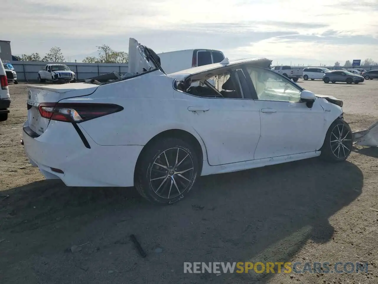 3 fotografías del automóvil dañado 4T1G31AKXMU555544 TOYOTA CAMRY 2021