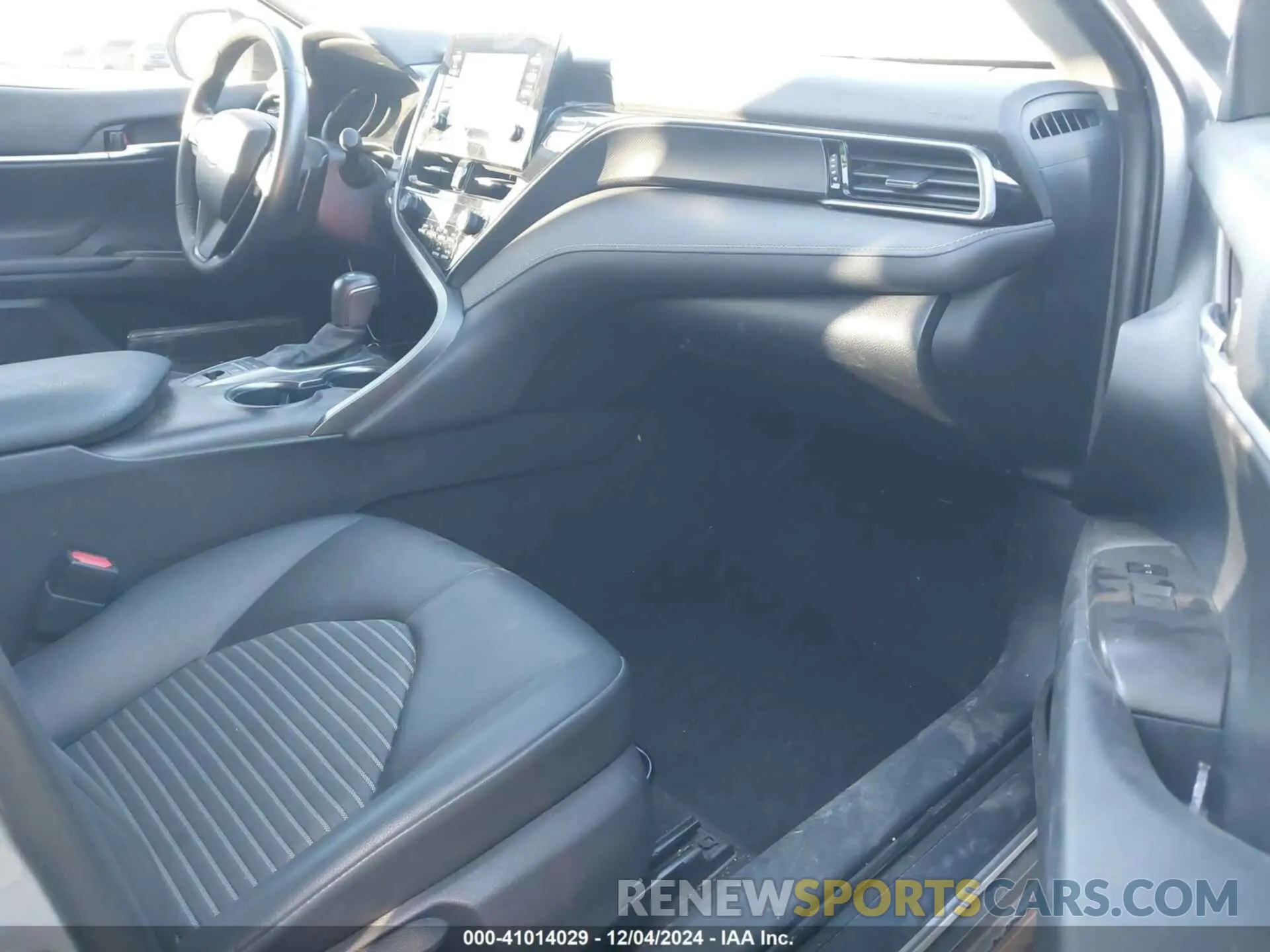 5 fotografías del automóvil dañado 4T1G31AKXMU567872 TOYOTA CAMRY 2021