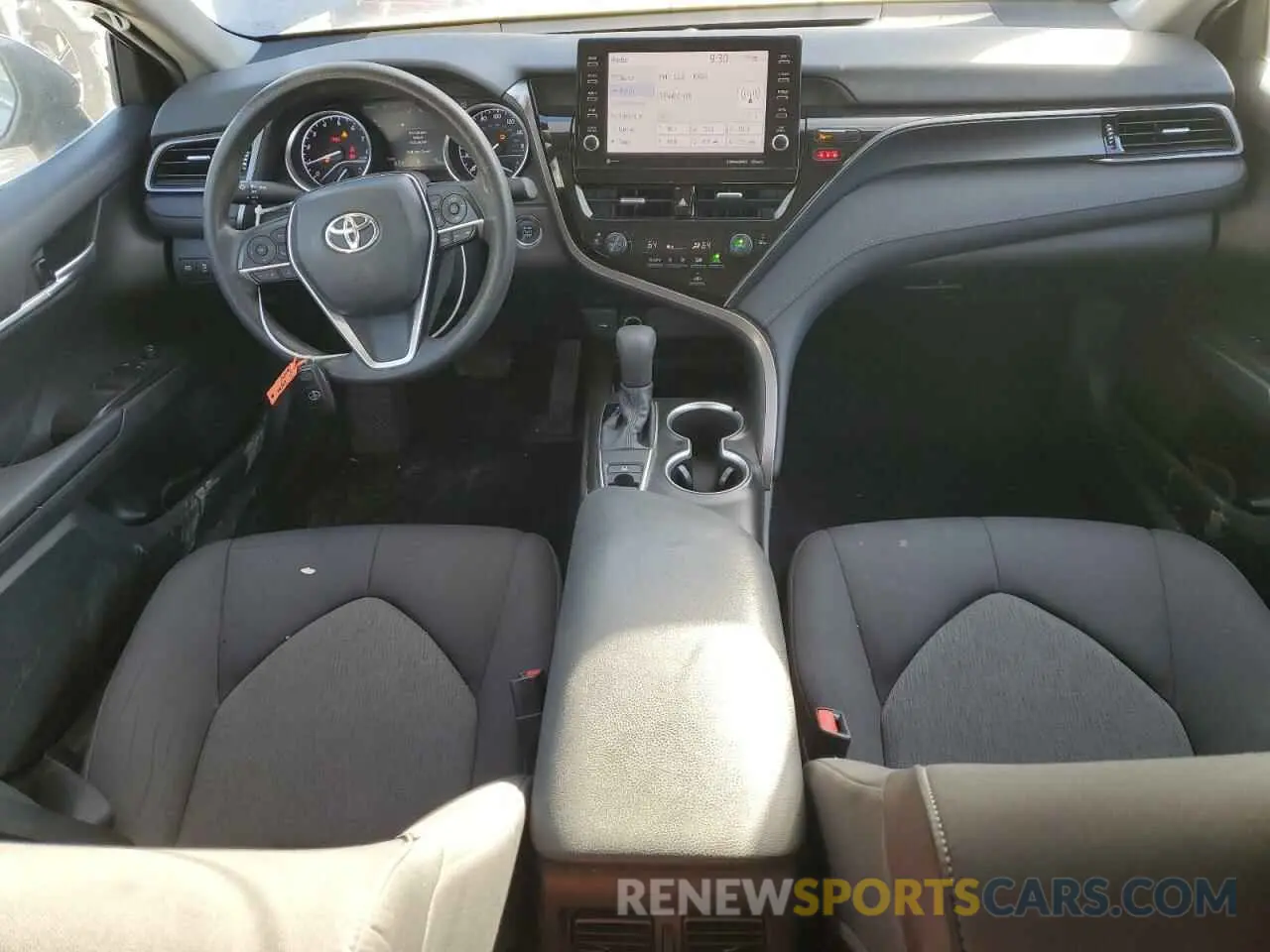 8 fotografías del automóvil dañado 4T1H11BK3MU038868 TOYOTA CAMRY 2021