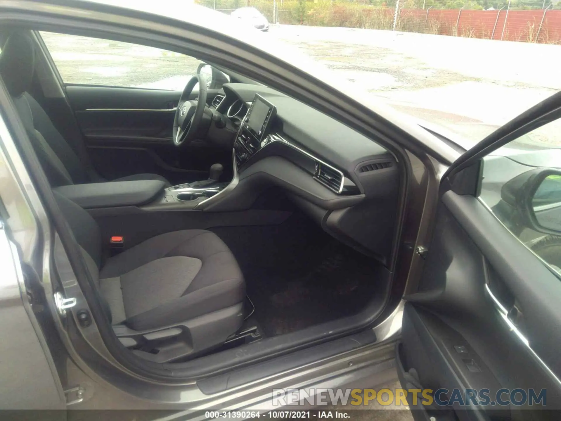 5 fotografías del automóvil dañado 4T1H31AKXMU559842 TOYOTA CAMRY 2021
