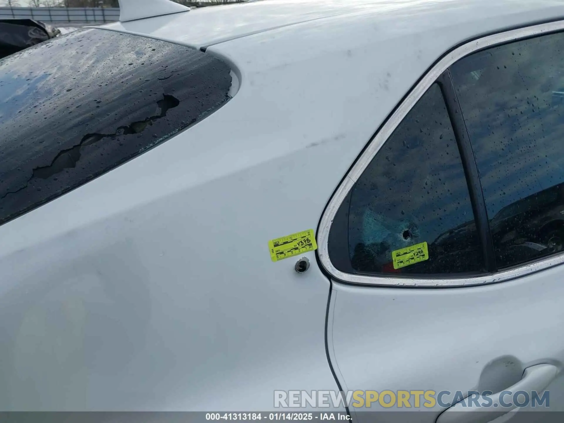 18 fotografías del automóvil dañado 4T1K31AK1MU564966 TOYOTA CAMRY 2021