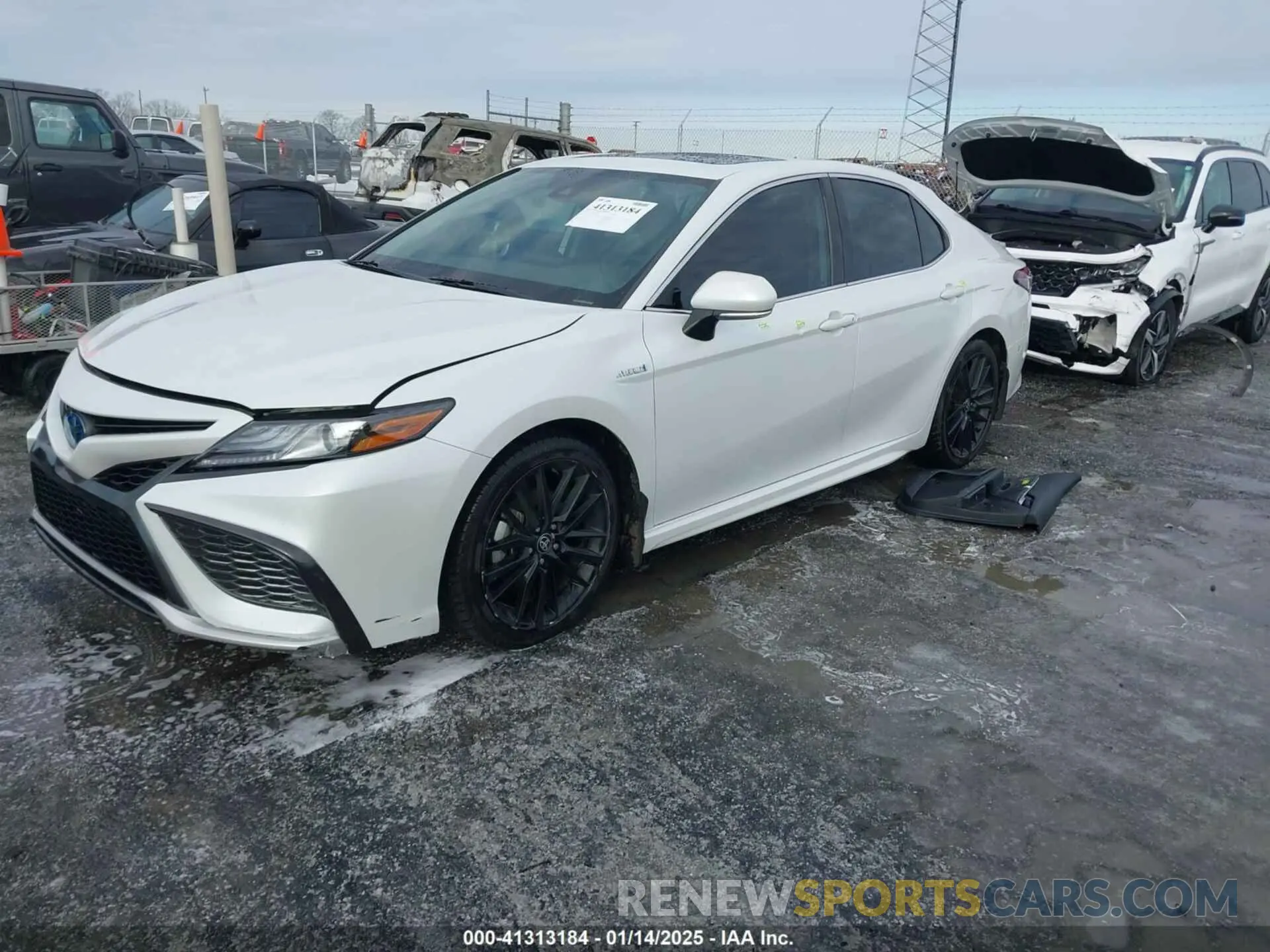 2 fotografías del automóvil dañado 4T1K31AK1MU564966 TOYOTA CAMRY 2021