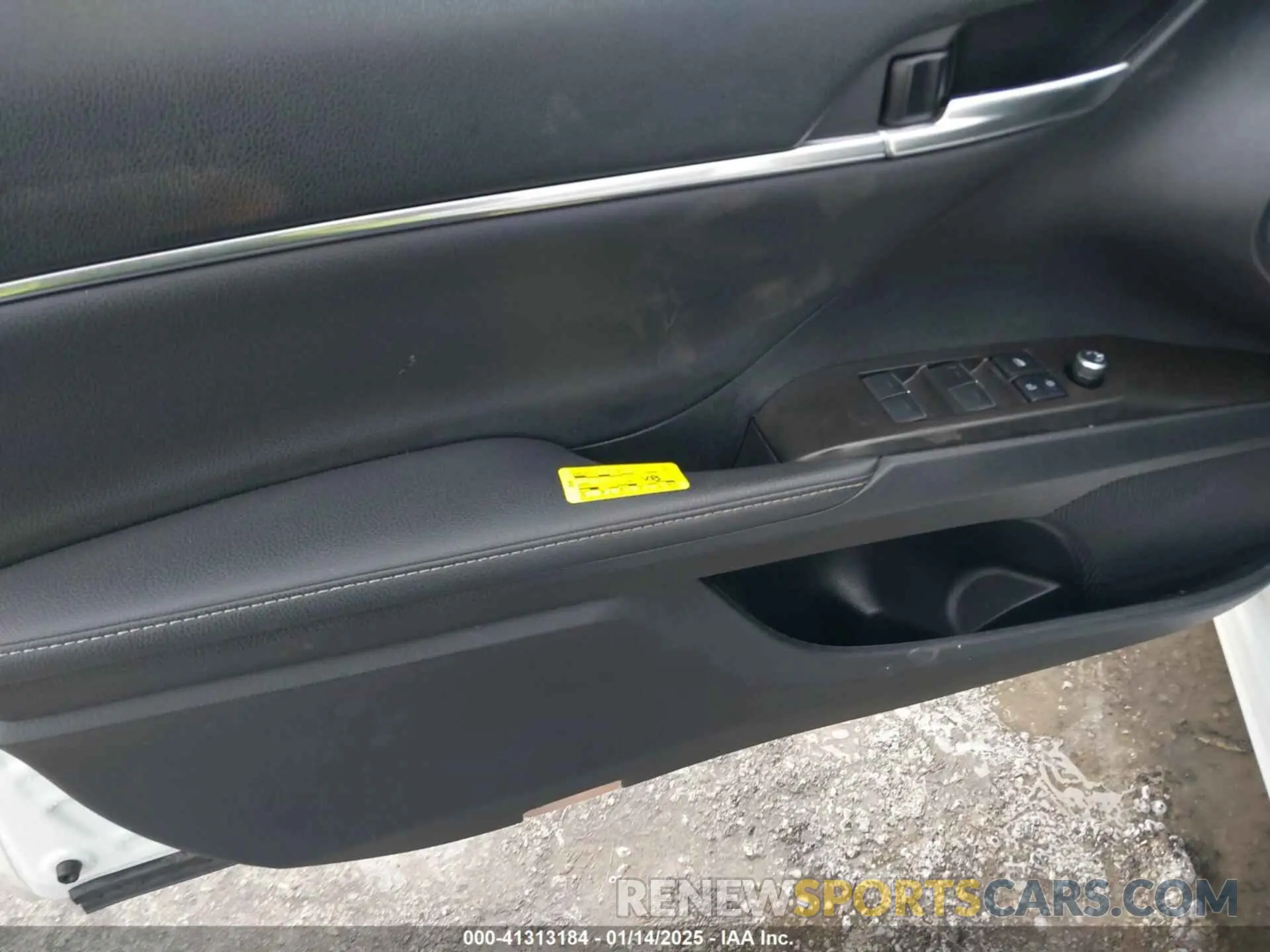20 fotografías del automóvil dañado 4T1K31AK1MU564966 TOYOTA CAMRY 2021