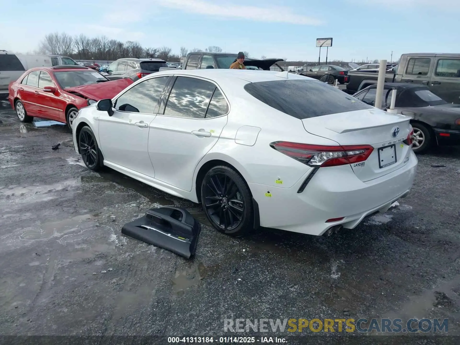3 fotografías del automóvil dañado 4T1K31AK1MU564966 TOYOTA CAMRY 2021