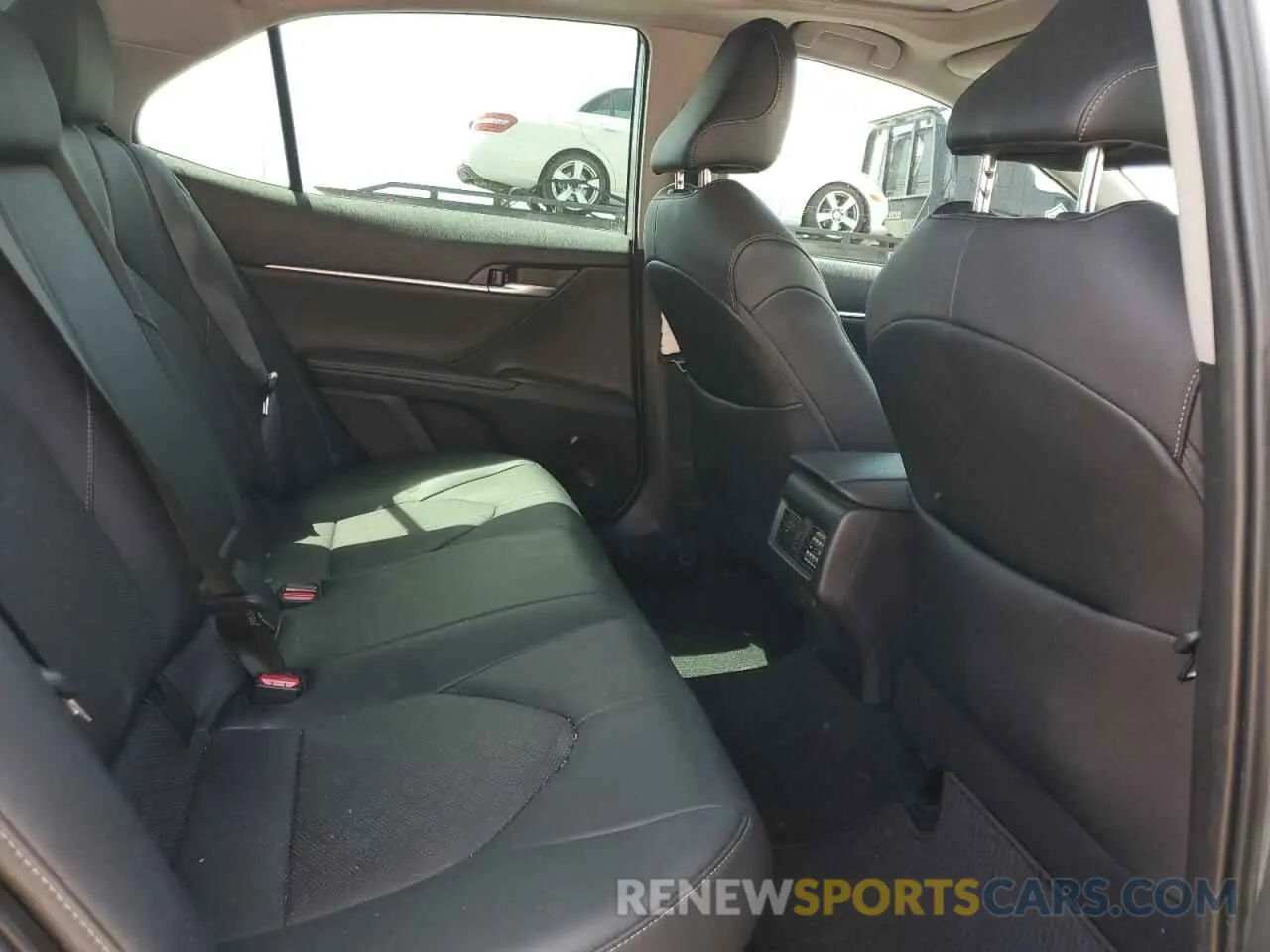 10 fotografías del automóvil dañado 4T1K31AK2MU029886 TOYOTA CAMRY 2021