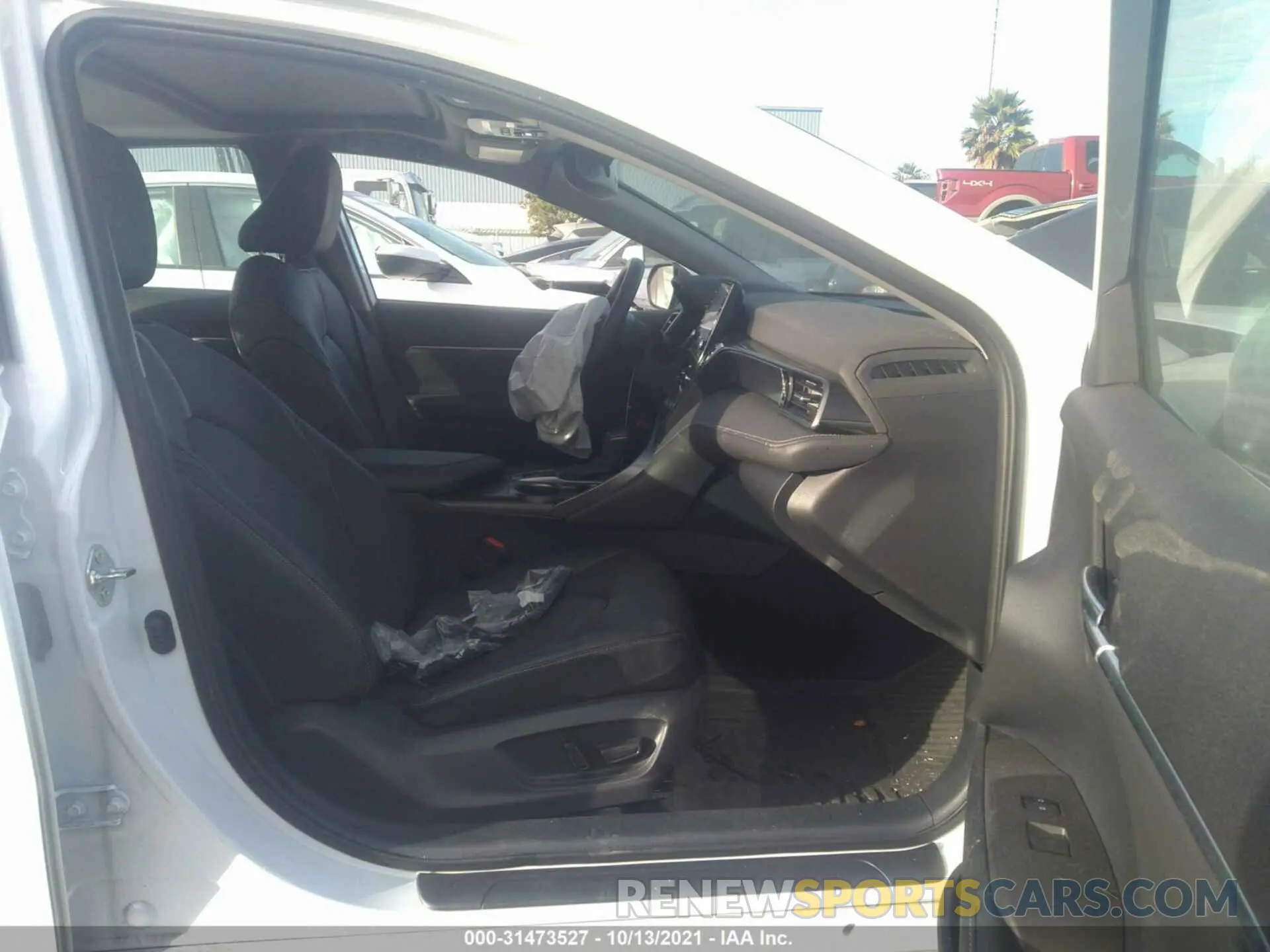 5 fotografías del automóvil dañado 4T1K31AK5MU548365 TOYOTA CAMRY 2021