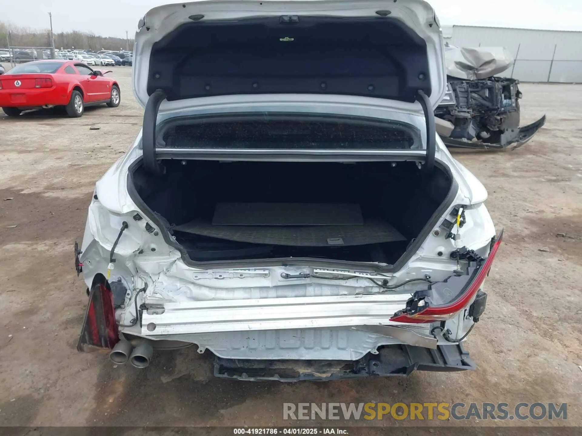 17 fotografías del automóvil dañado 4T1K31AK7MU568679 TOYOTA CAMRY 2021
