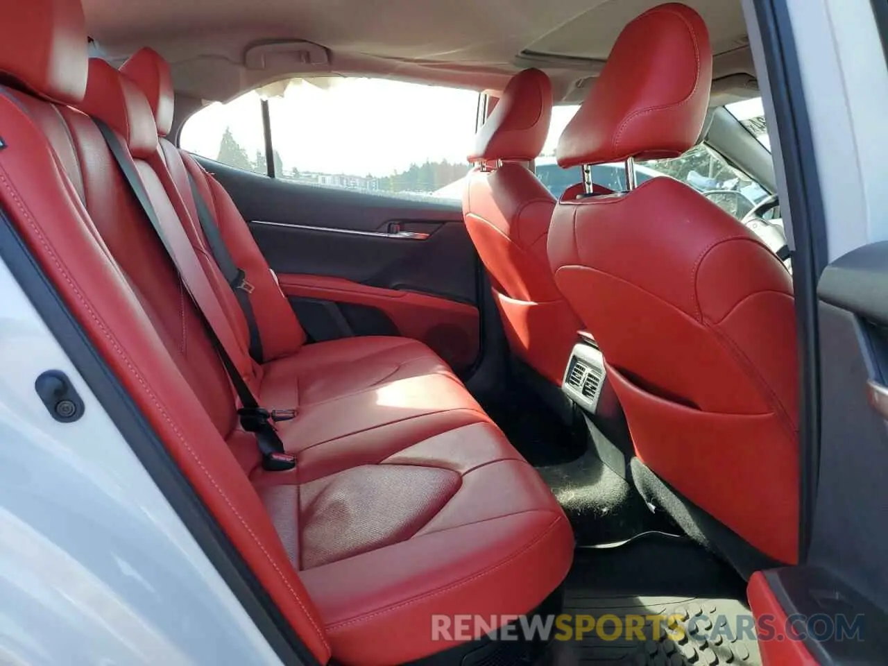 10 fotografías del automóvil dañado 4T1K31AK9MU549051 TOYOTA CAMRY 2021