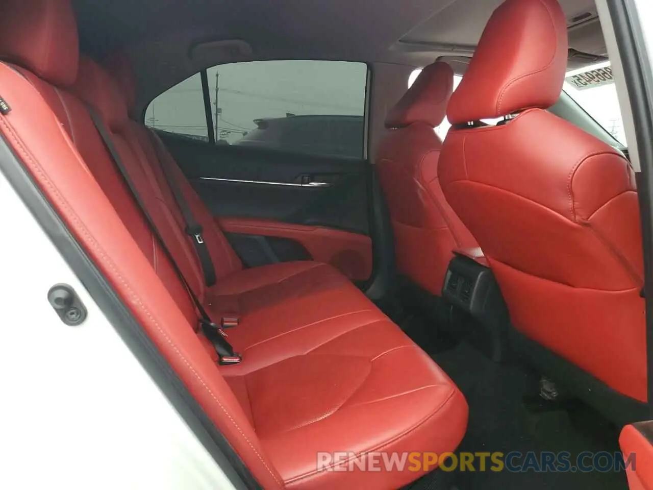 10 fotografías del automóvil dañado 4T1K31AKXMU031353 TOYOTA CAMRY 2021