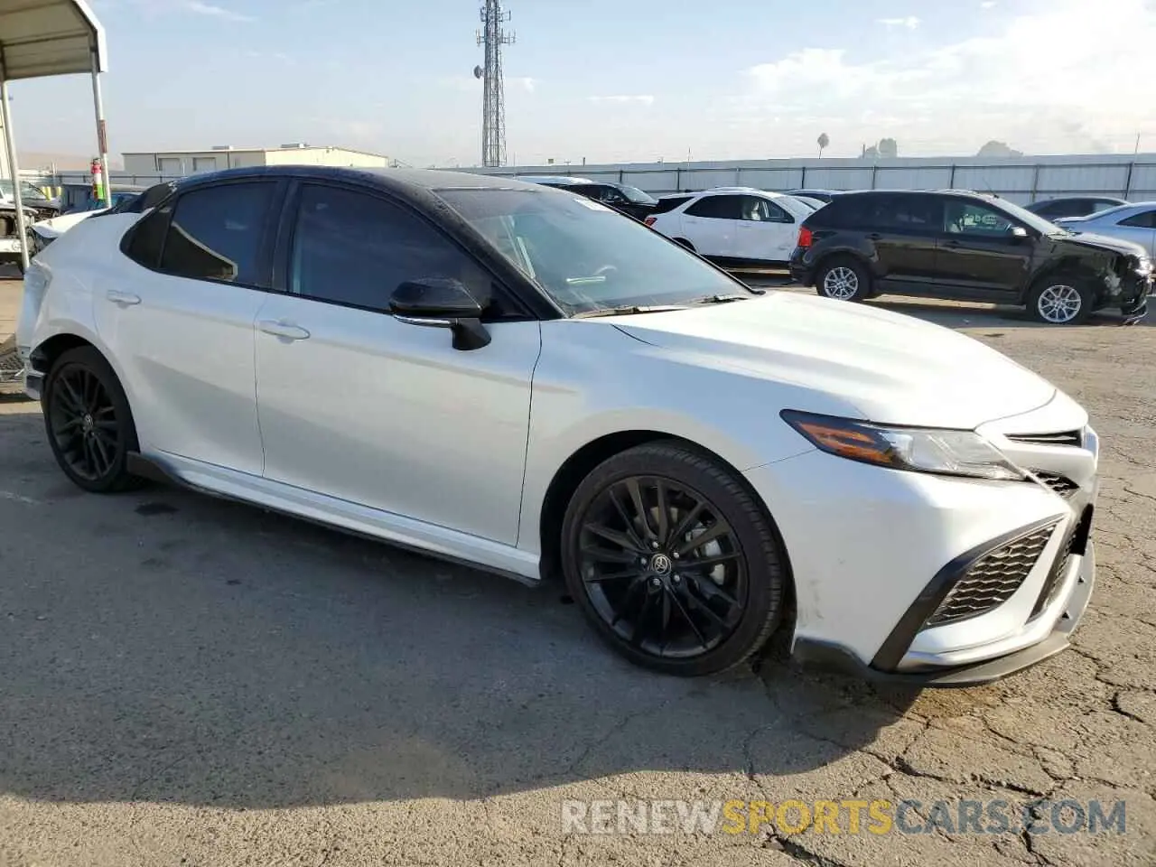 4 fotografías del automóvil dañado 4T1K61AK0MU451677 TOYOTA CAMRY 2021