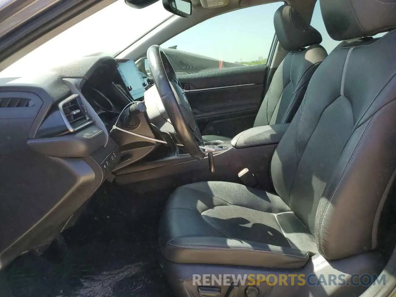 7 fotografías del automóvil dañado 4T1K61AK0MU610259 TOYOTA CAMRY 2021