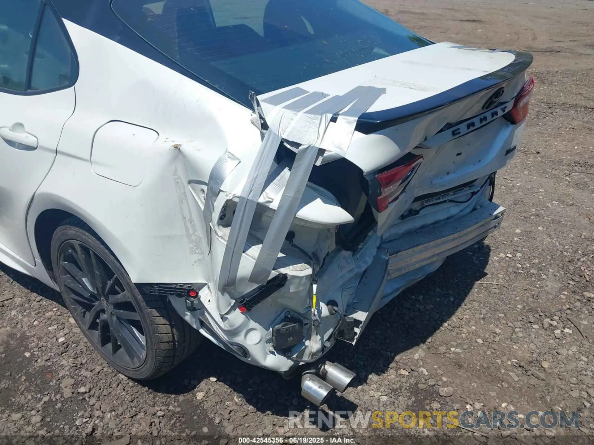 6 fotografías del automóvil dañado 4T1K61AK1MU431051 TOYOTA CAMRY 2021