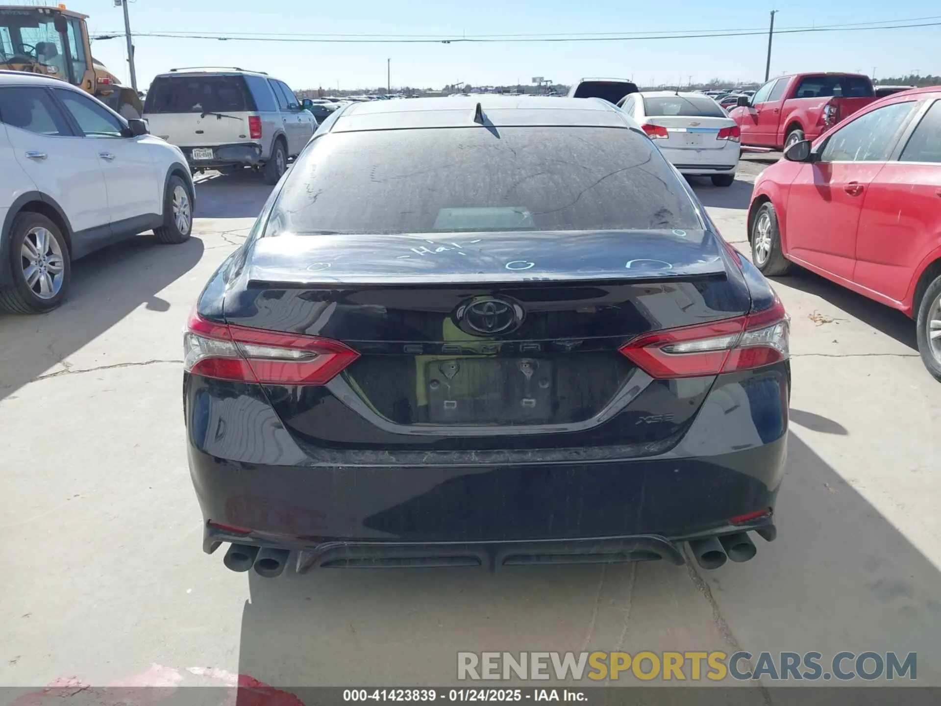 16 fotografías del automóvil dañado 4T1K61AK1MU443457 TOYOTA CAMRY 2021