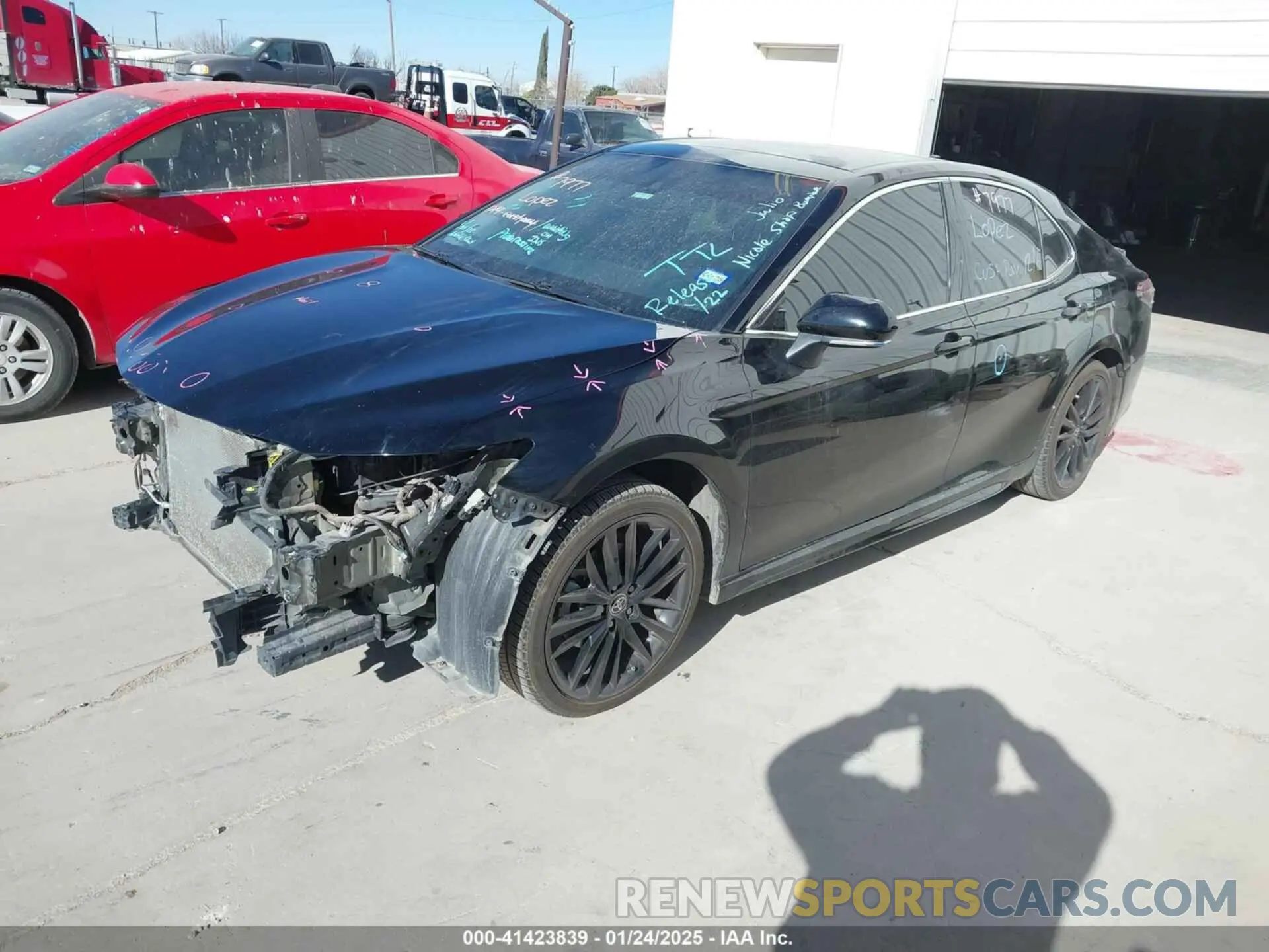 2 fotografías del automóvil dañado 4T1K61AK1MU443457 TOYOTA CAMRY 2021