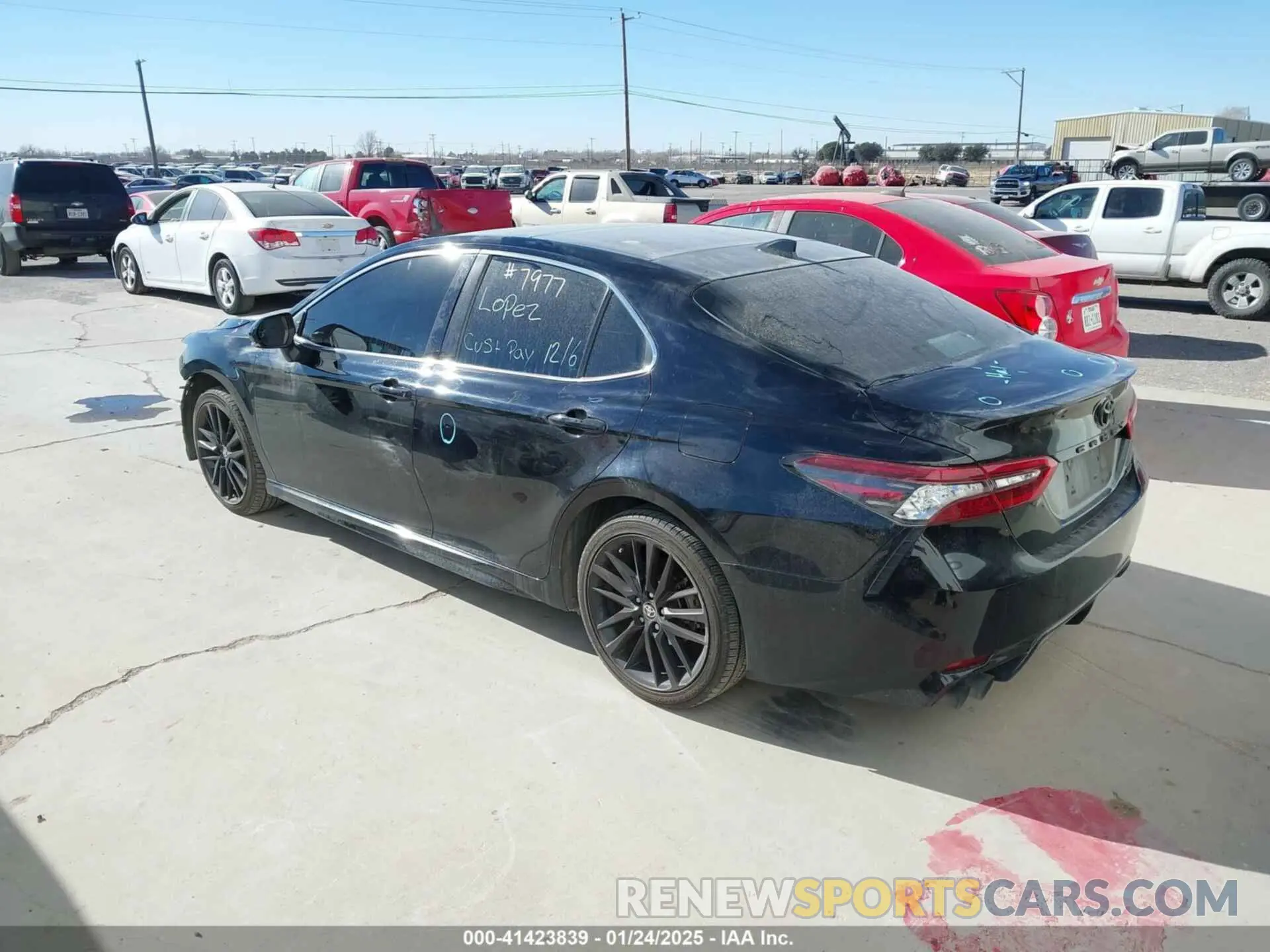 3 fotografías del automóvil dañado 4T1K61AK1MU443457 TOYOTA CAMRY 2021