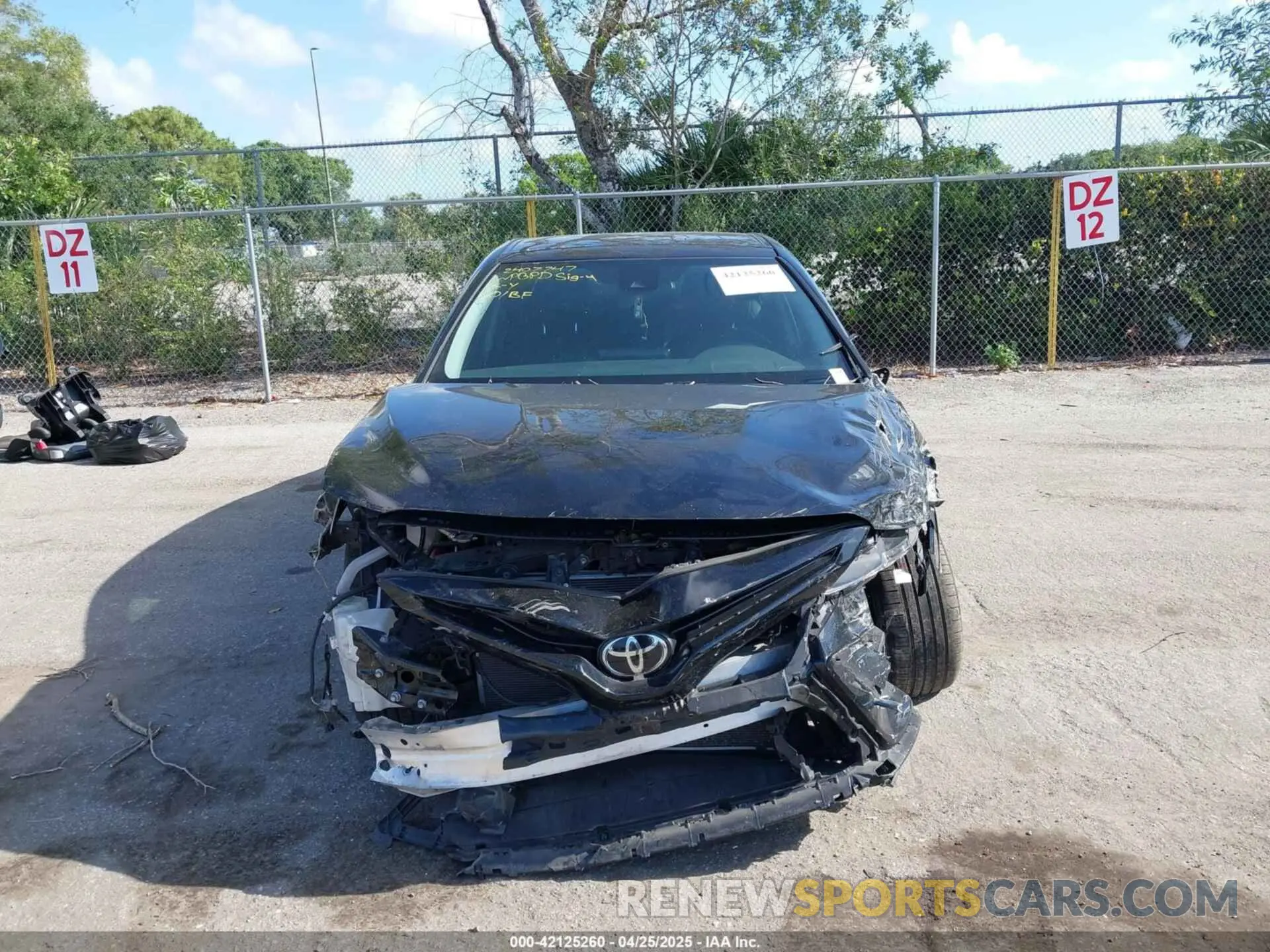 12 fotografías del automóvil dañado 4T1K61AK1MU454118 TOYOTA CAMRY 2021