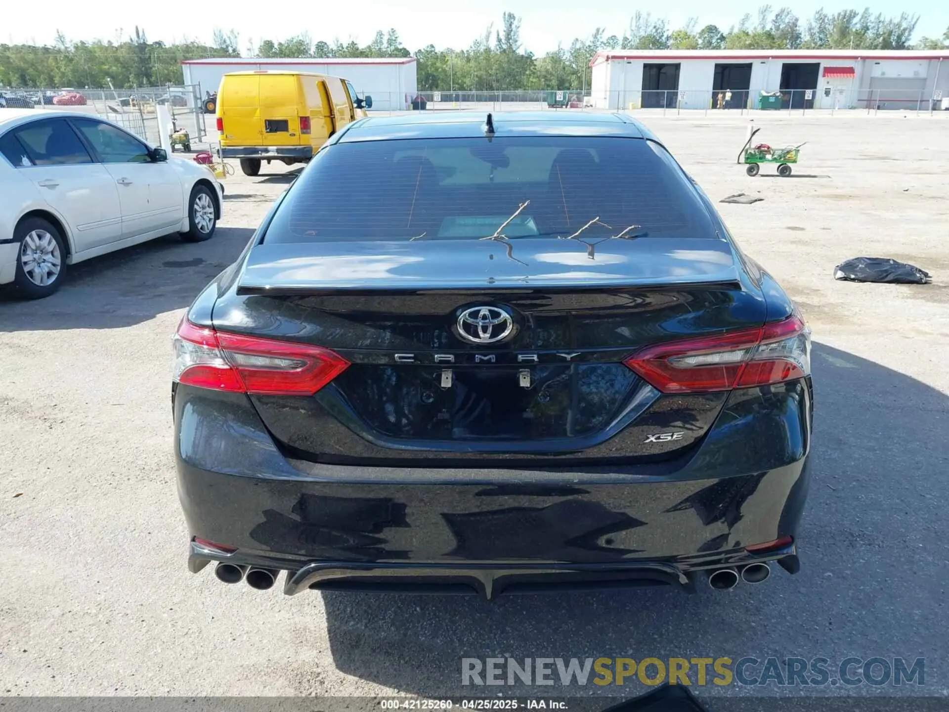 16 fotografías del automóvil dañado 4T1K61AK1MU454118 TOYOTA CAMRY 2021