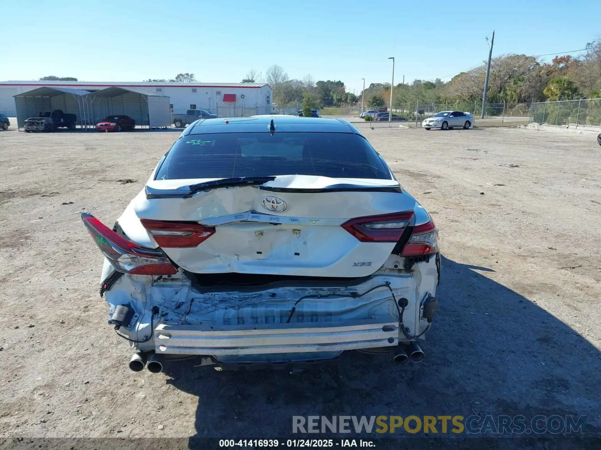 17 fotografías del automóvil dañado 4T1K61AK1MU479021 TOYOTA CAMRY 2021
