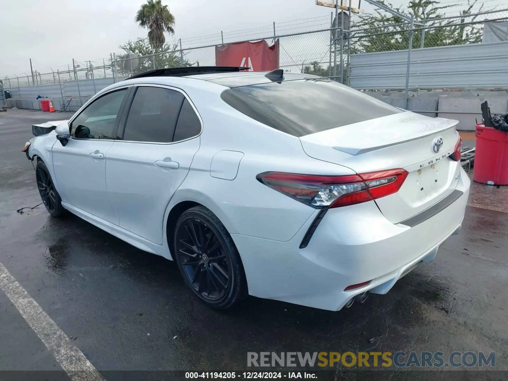 3 fotografías del automóvil dañado 4T1K61AK1MU581368 TOYOTA CAMRY 2021