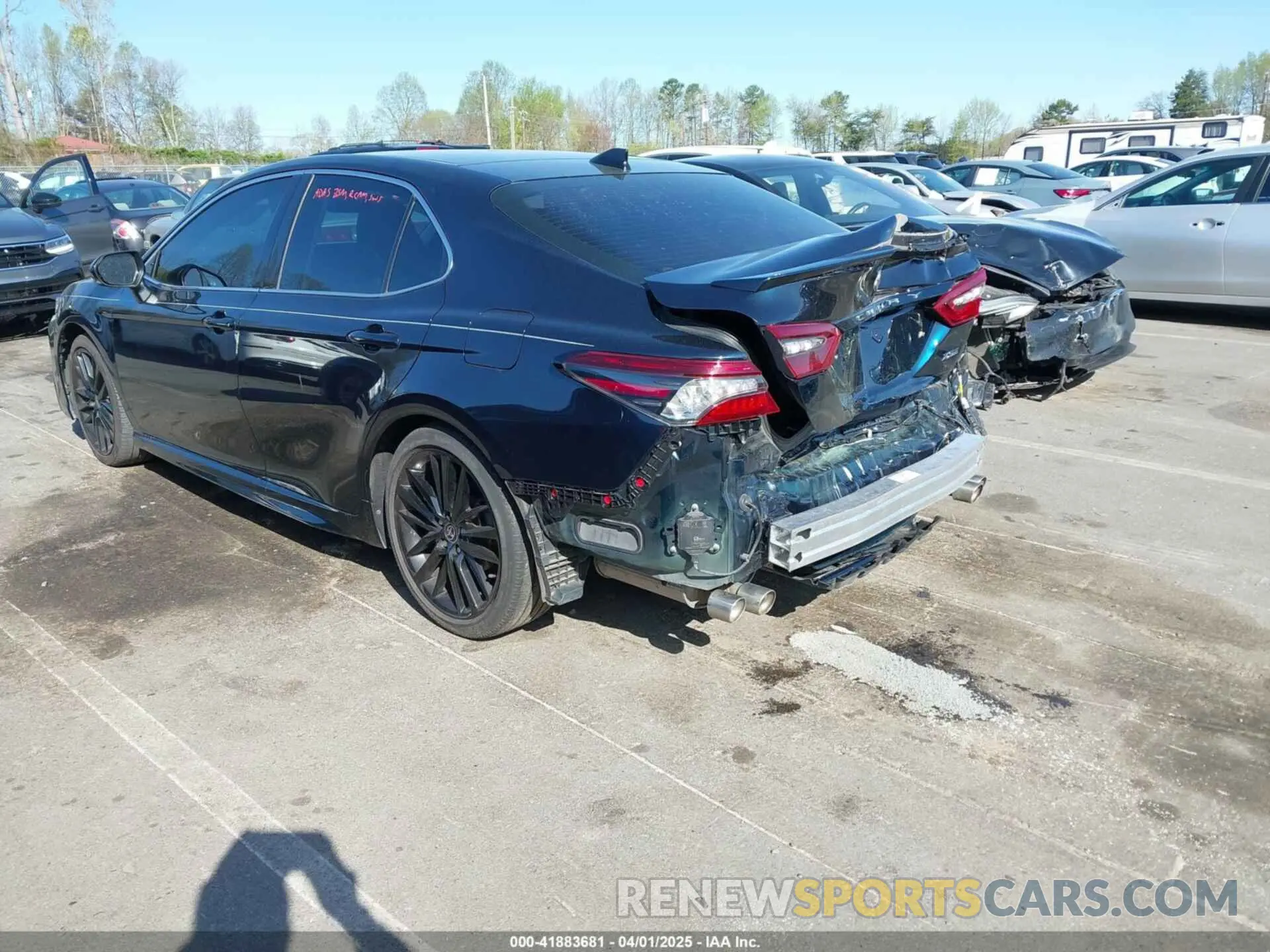 3 fotografías del automóvil dañado 4T1K61AK2MU442043 TOYOTA CAMRY 2021