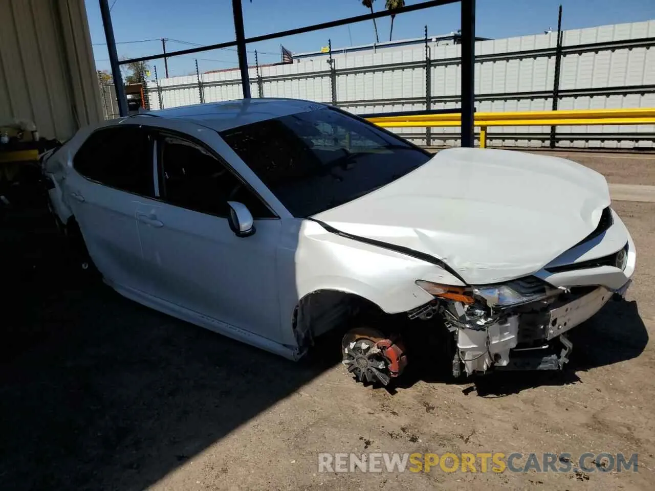 4 fotografías del automóvil dañado 4T1K61AK2MU473647 TOYOTA CAMRY 2021
