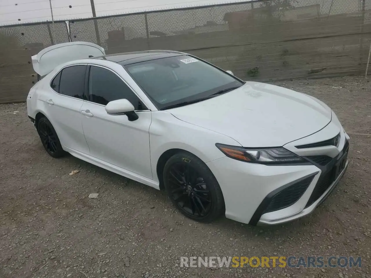 4 fotografías del automóvil dañado 4T1K61AK2MU585512 TOYOTA CAMRY 2021
