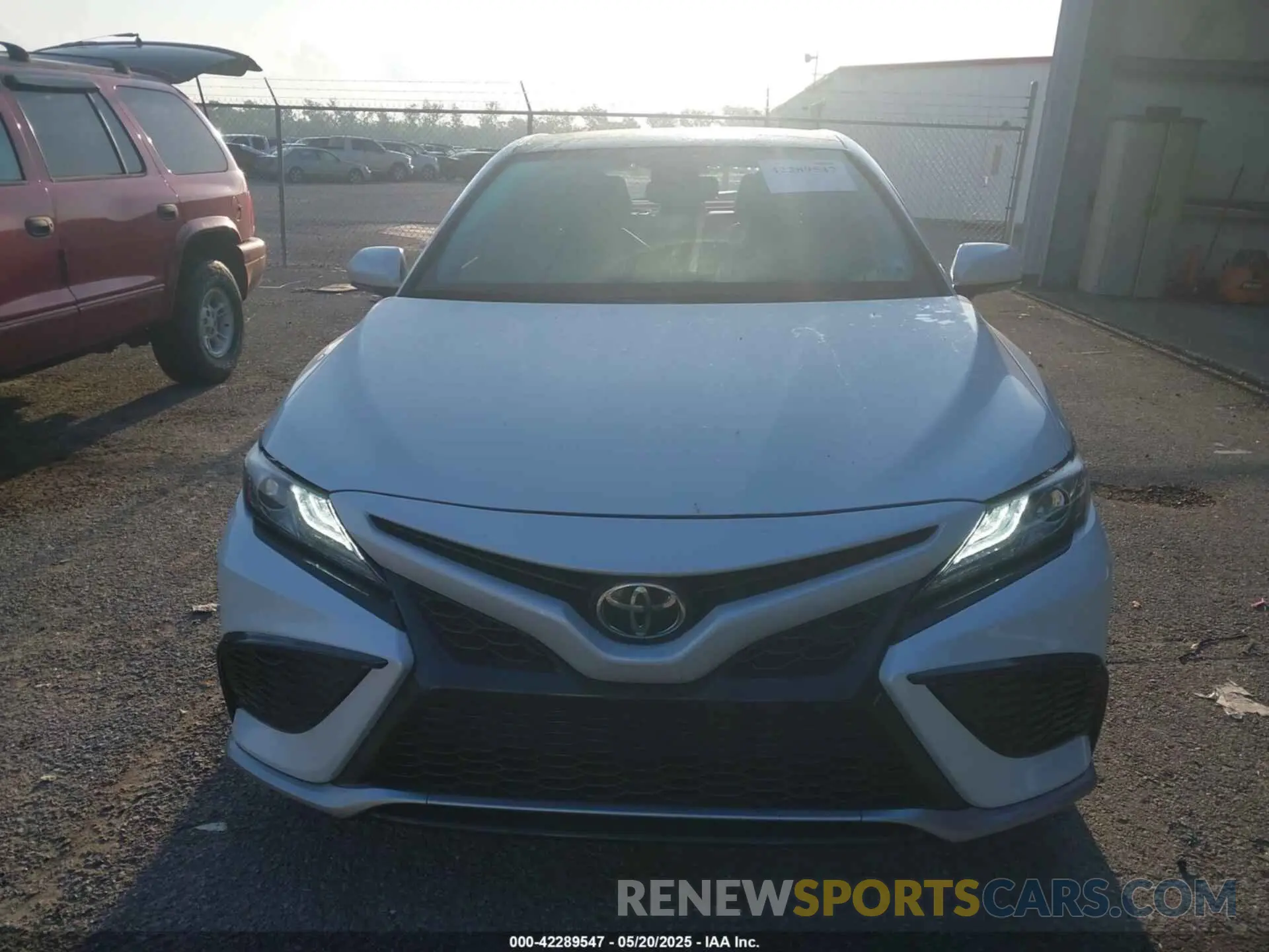12 fotografías del automóvil dañado 4T1K61AK2MU597188 TOYOTA CAMRY 2021