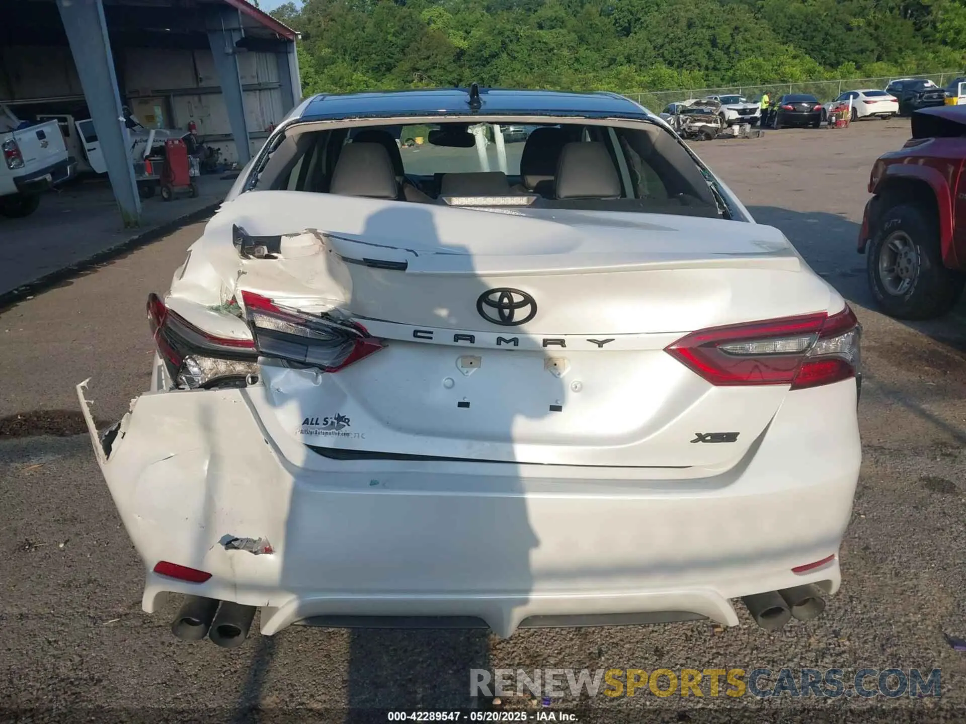 16 fotografías del automóvil dañado 4T1K61AK2MU597188 TOYOTA CAMRY 2021