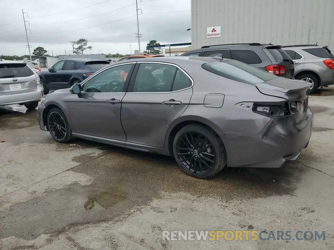 2 fotografías del automóvil dañado 4T1K61AK2MU612627 TOYOTA CAMRY 2021