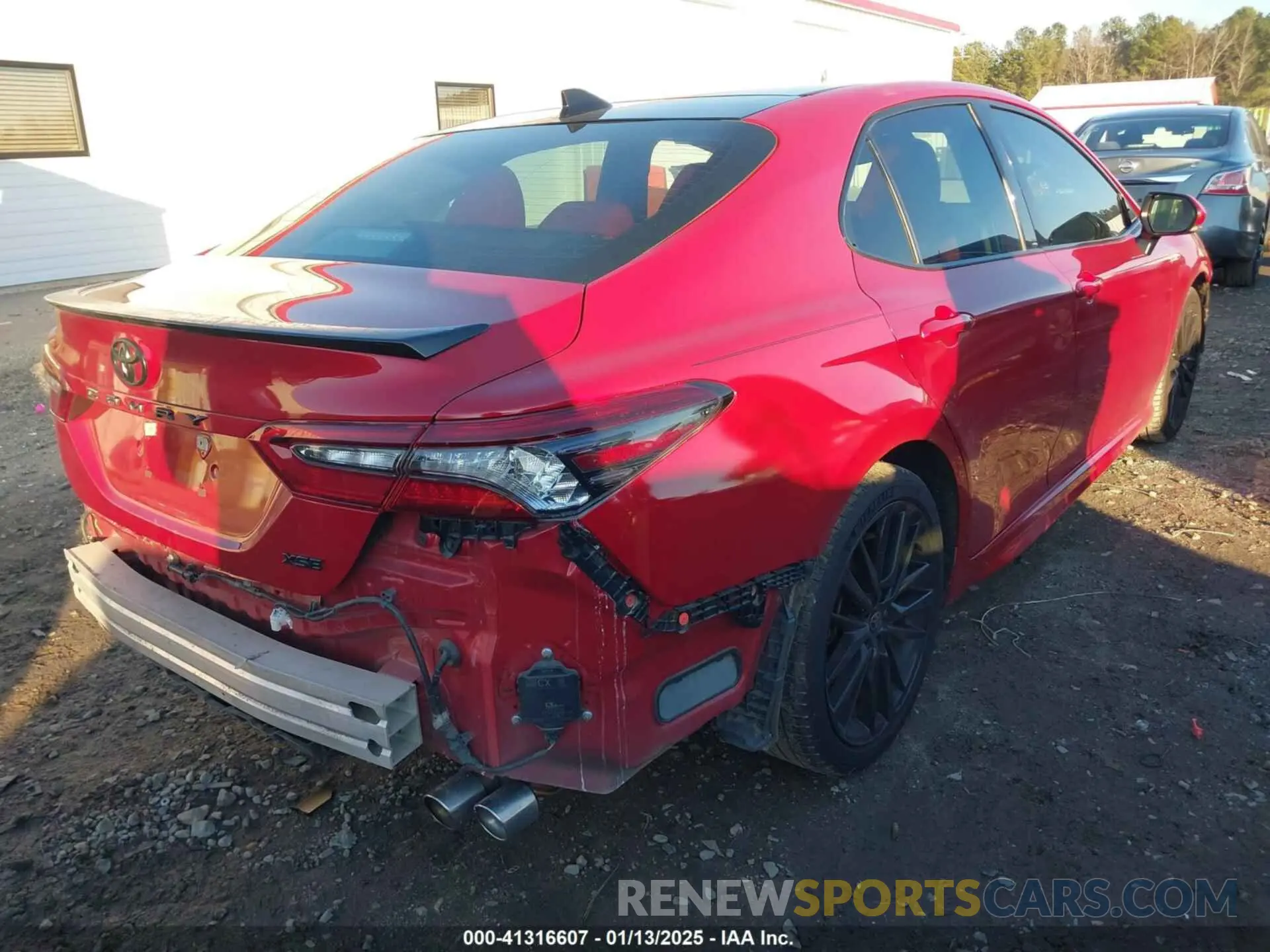 4 fotografías del automóvil dañado 4T1K61AK3MU402408 TOYOTA CAMRY 2021