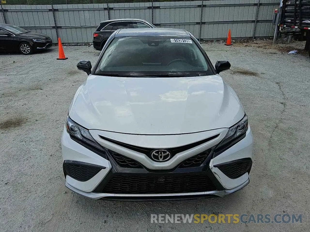 5 fotografías del automóvil dañado 4T1K61AK3MU465492 TOYOTA CAMRY 2021