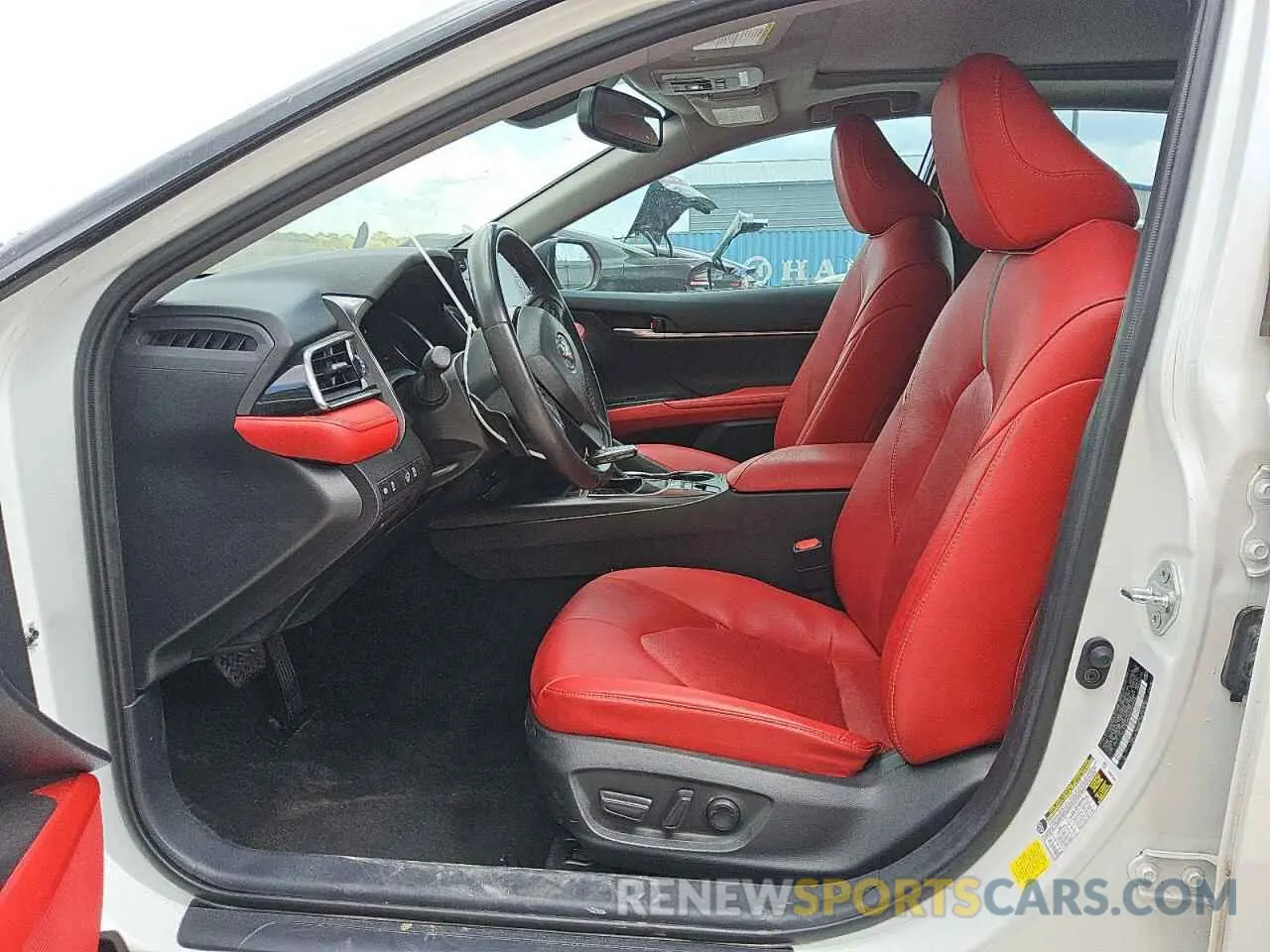 7 fotografías del automóvil dañado 4T1K61AK3MU465492 TOYOTA CAMRY 2021