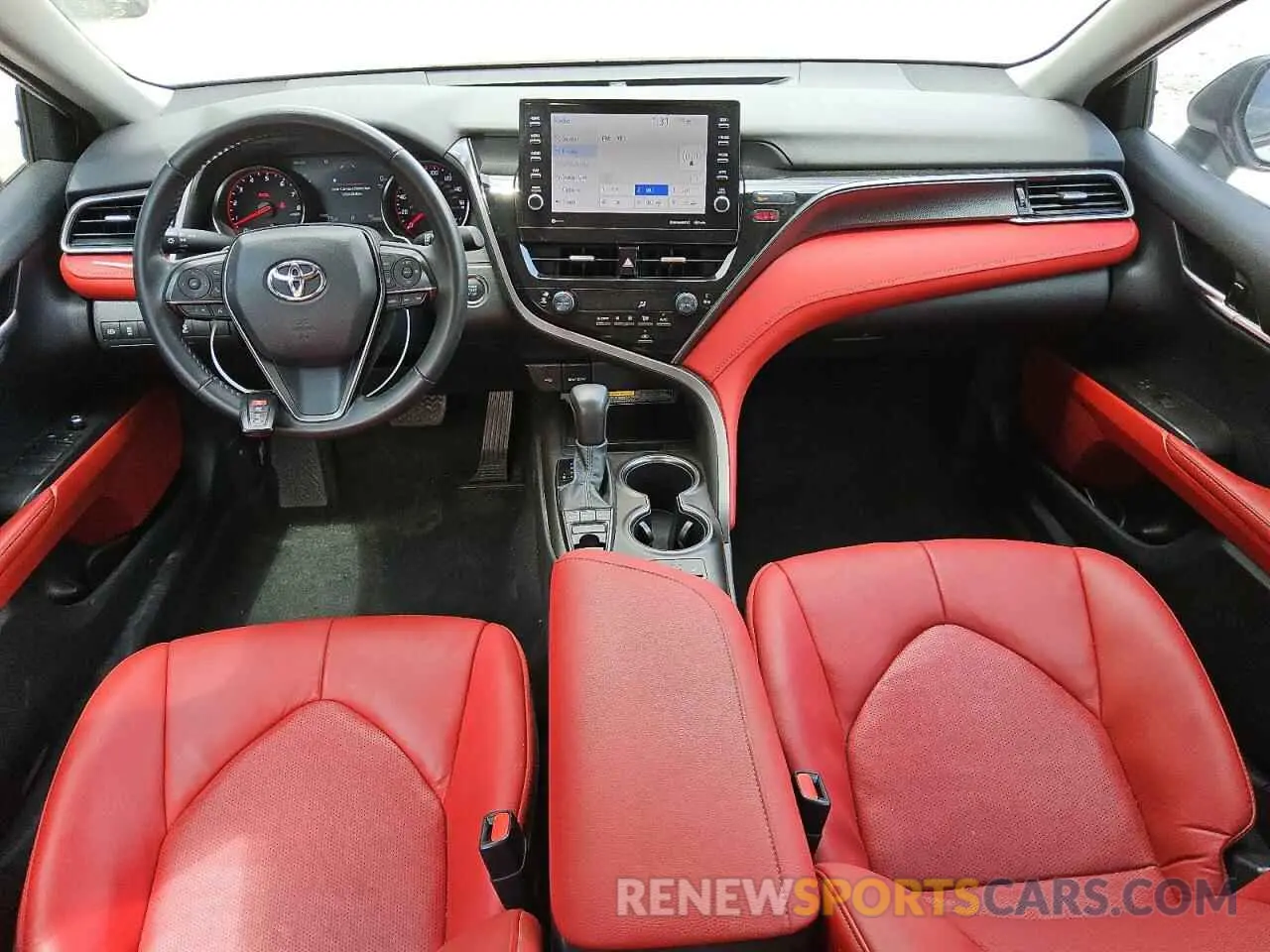 8 fotografías del automóvil dañado 4T1K61AK3MU465492 TOYOTA CAMRY 2021