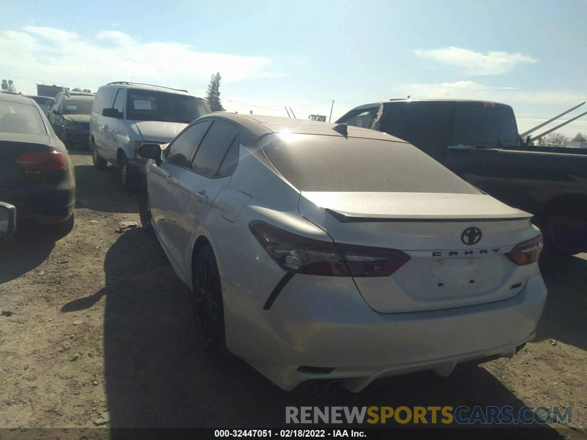 3 fotografías del automóvil dañado 4T1K61AK3MU490991 TOYOTA CAMRY 2021